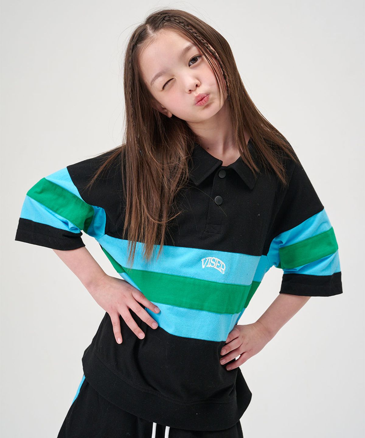 비아셉템버(VIASEPTEMBER) 네브 카라 하프 티셔츠 블랙