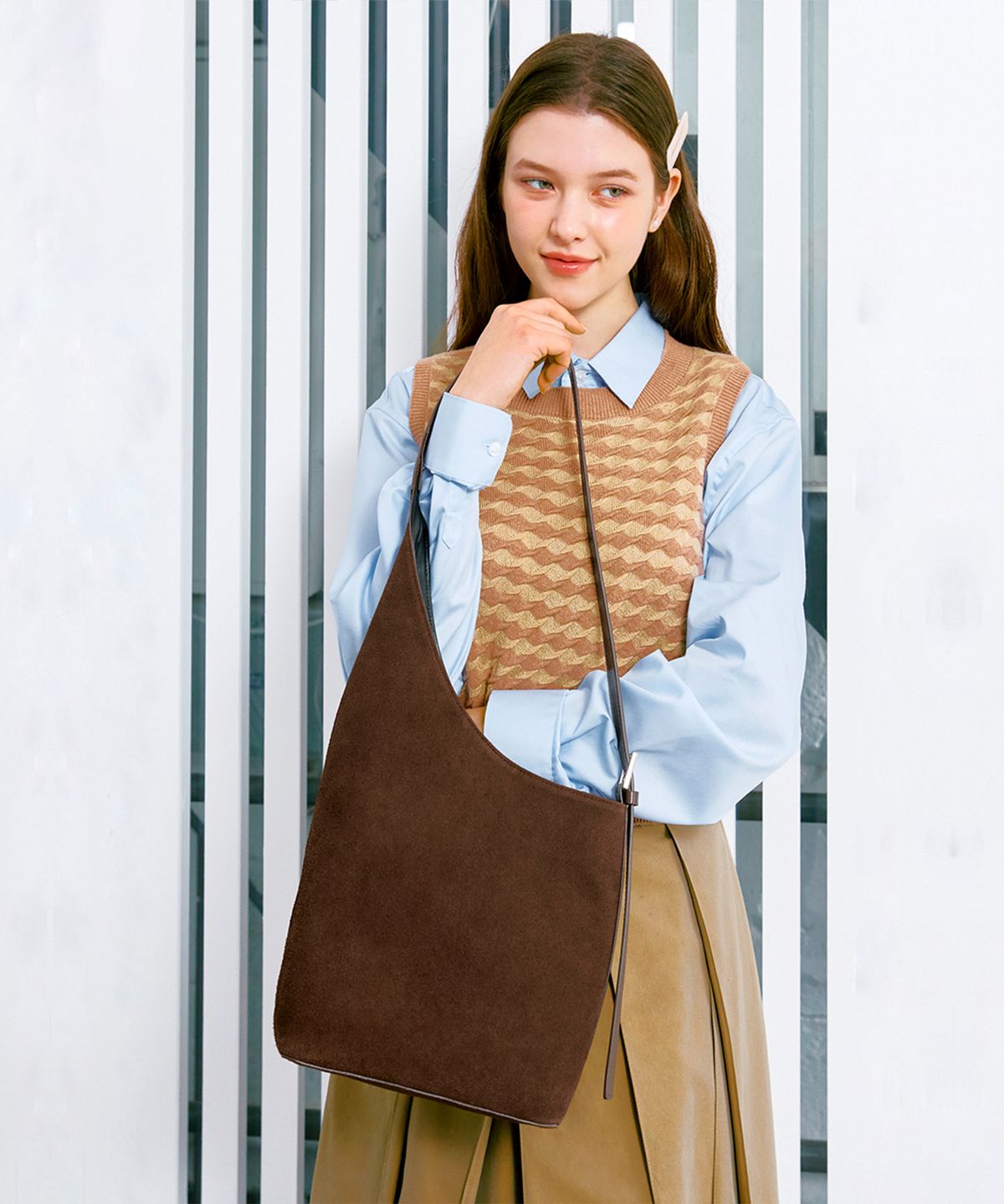 끌라베(CLAVE) 블레어 스웨이드 브라운 토트백 (BLAIR Suede Brown Tote Bag)