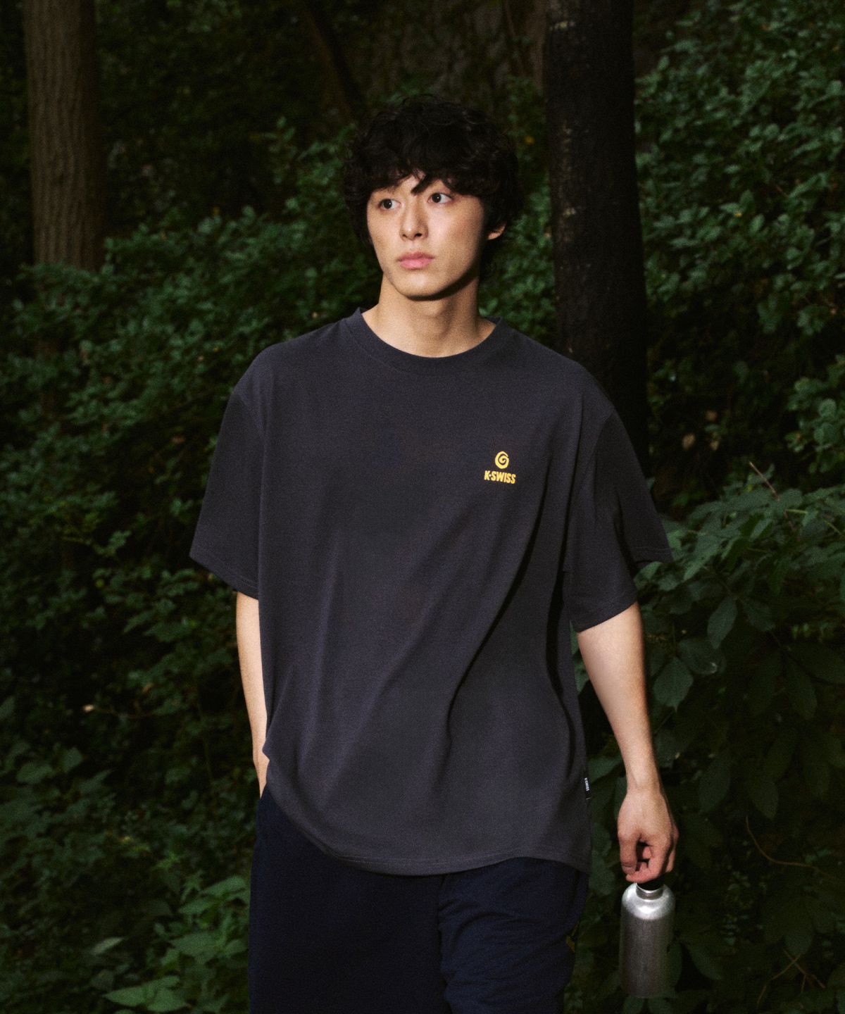 케이스위스(K-SWISS) K-SWISS X ostrya 코어 로고 반팔 티_1KSTSMV907CH