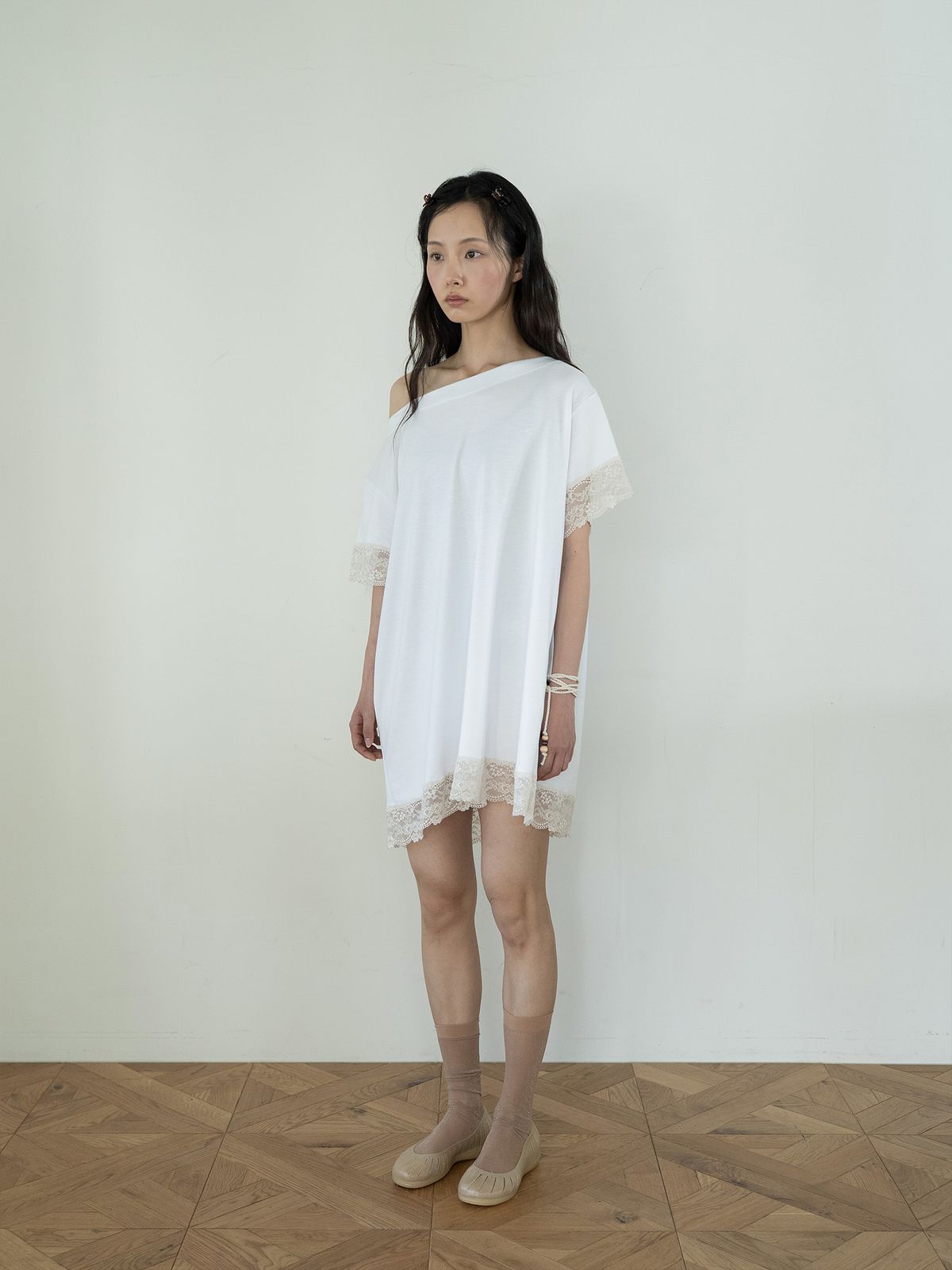 온스카(ONSKA) LACE LOOSE T (WHITE)