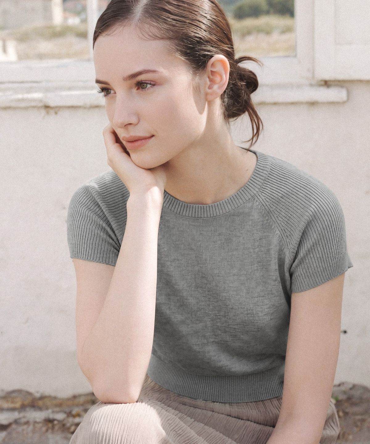 폴뉴아(FOLNUA) LOWEN ROUND NECK KNIT (GRAY)