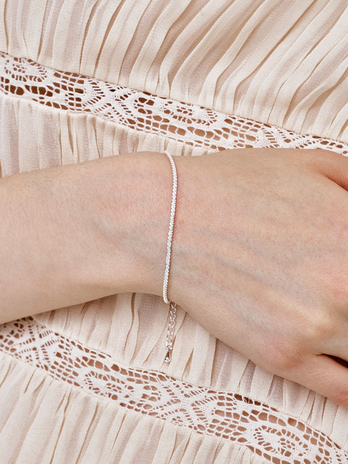 헤이(HEI) simple sparkle chain bracelet