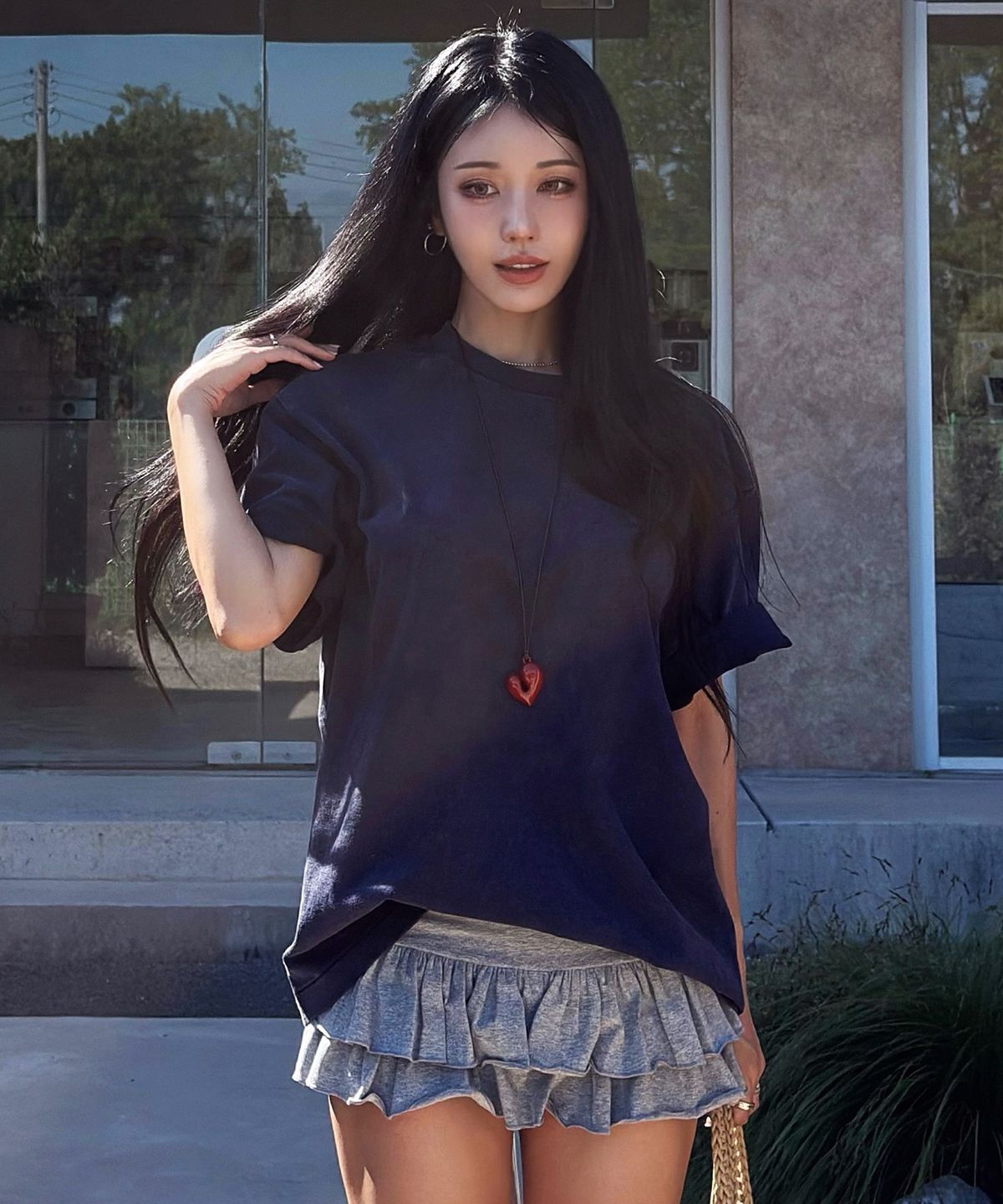레이디 볼륨(LADY VOLUME) (UNISEX) 오버사이즈  페이드 워시드 티셔츠 (NAVY)