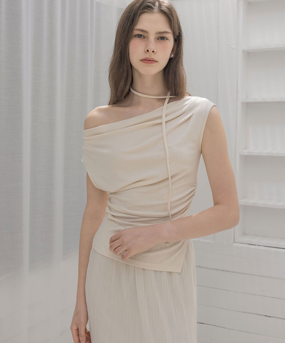 로트르드민(LAUTREDE MIN) Summer draped Cream T shirts