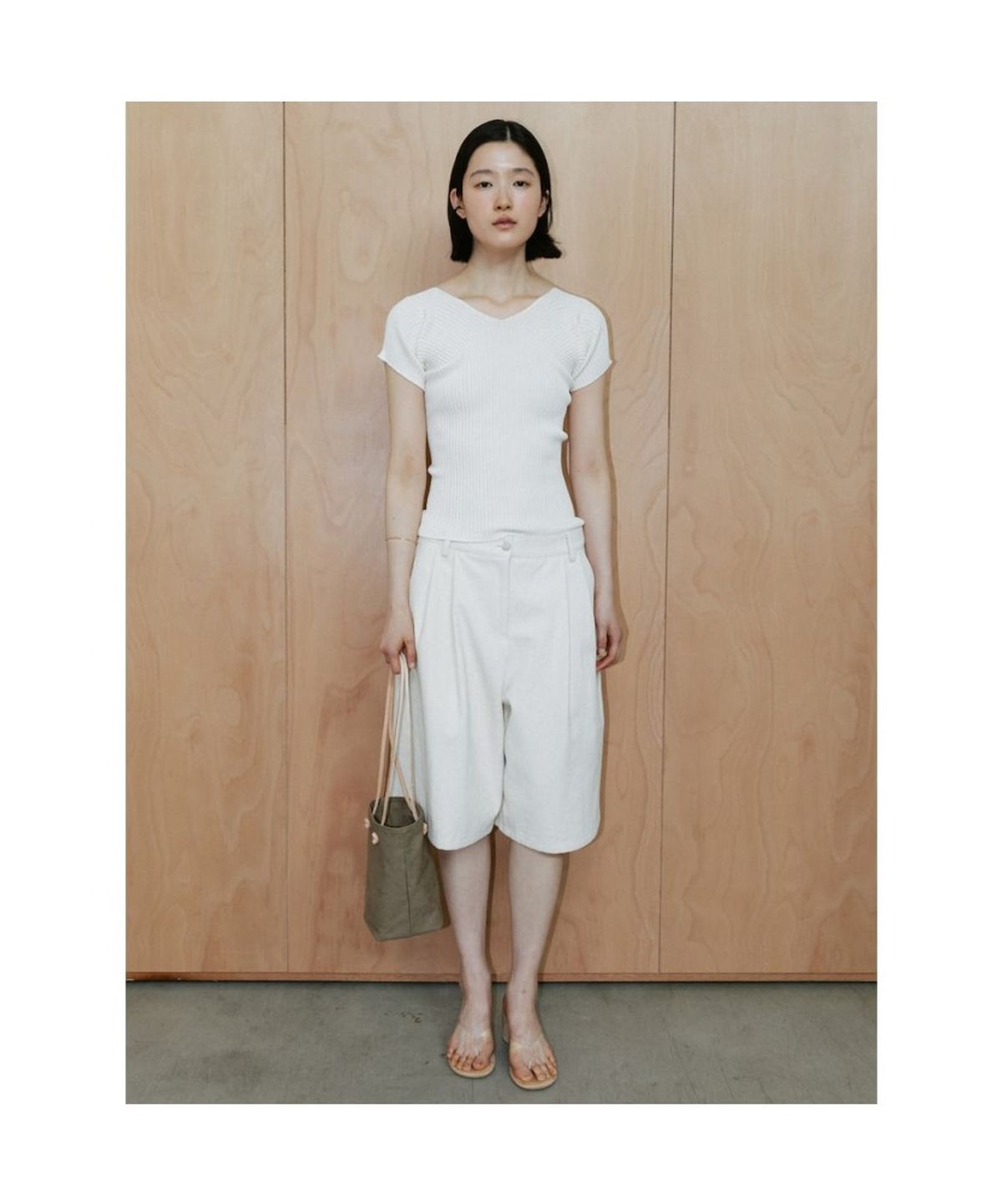 디애퍼처(THE APERTURE) Delia Short Sleeve Knit Top  Beige (TA6451A01A)