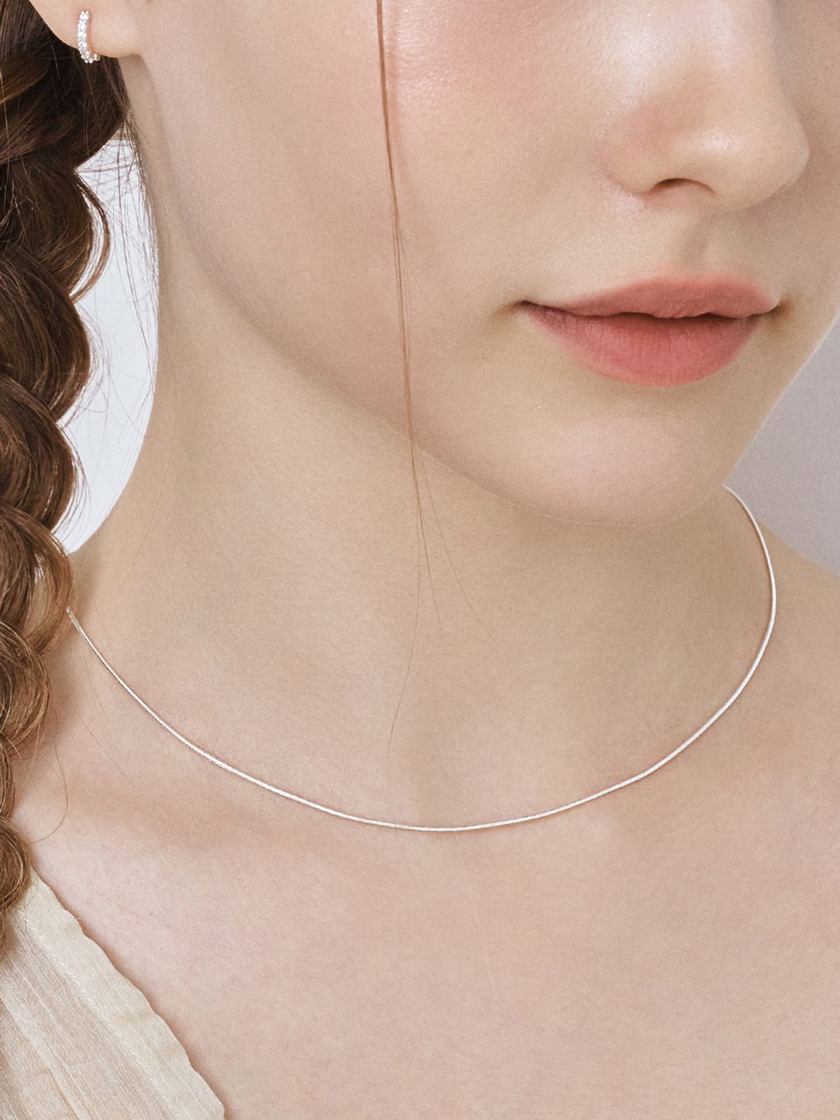 헤이(HEI) sleek snake chain necklace