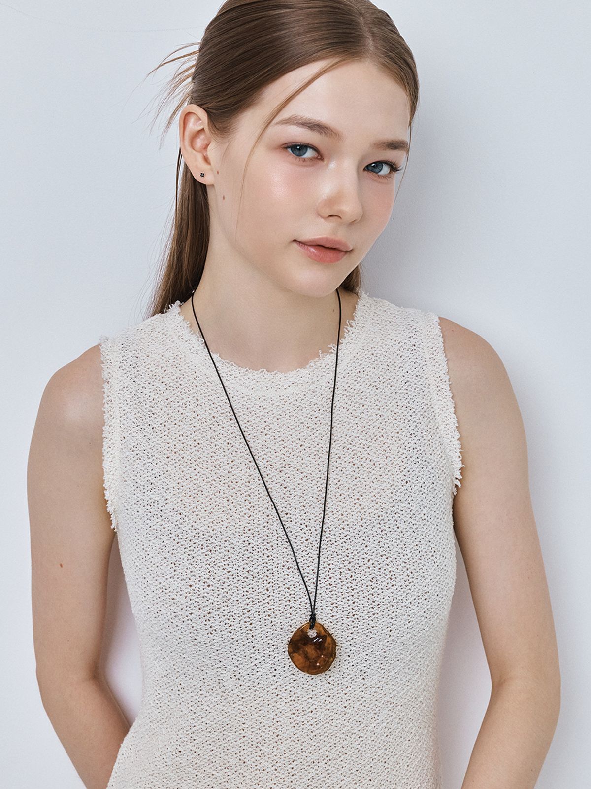 헤이(HEI) formica pendant string necklace