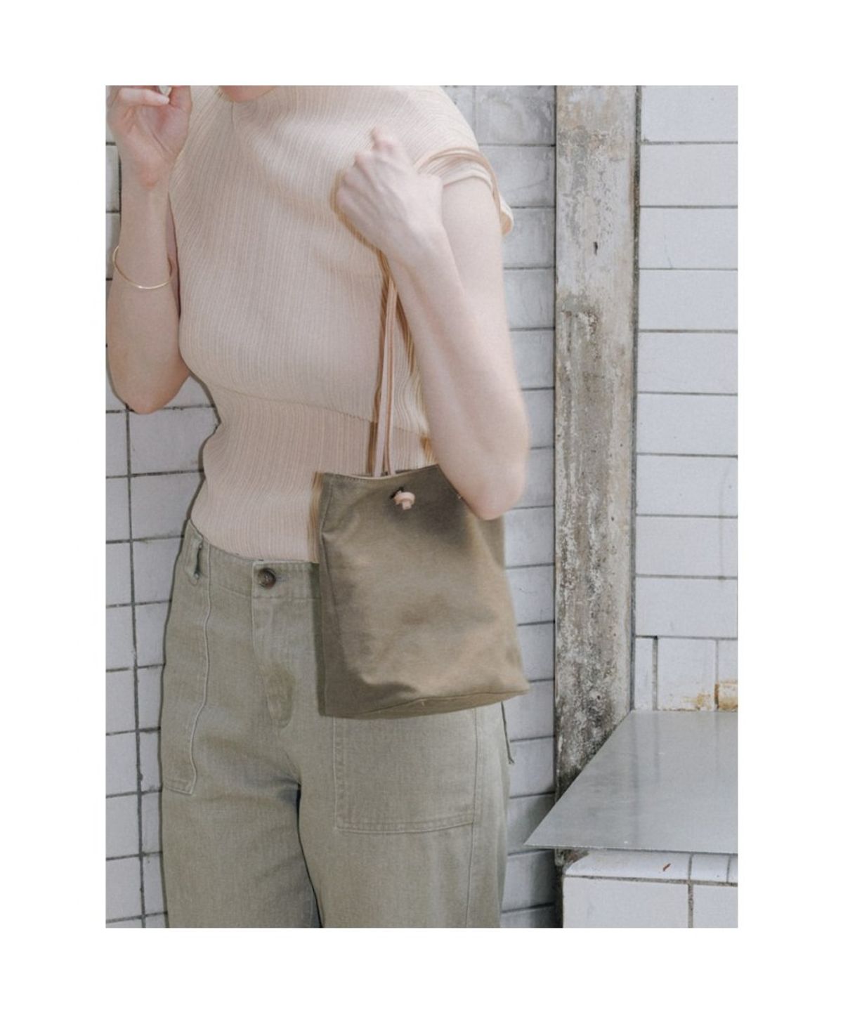 디애퍼처(THE APERTURE) Verona Bag  Beige (TA67D4A04A)