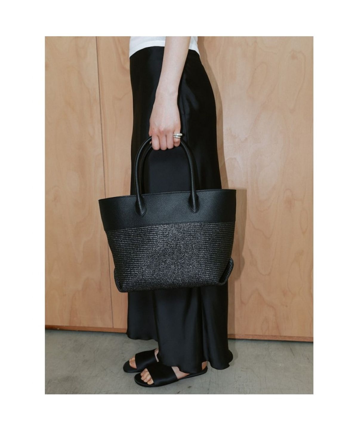 디애퍼처(THE APERTURE) Basket Rattan Bag  Black (TA67D4A025)