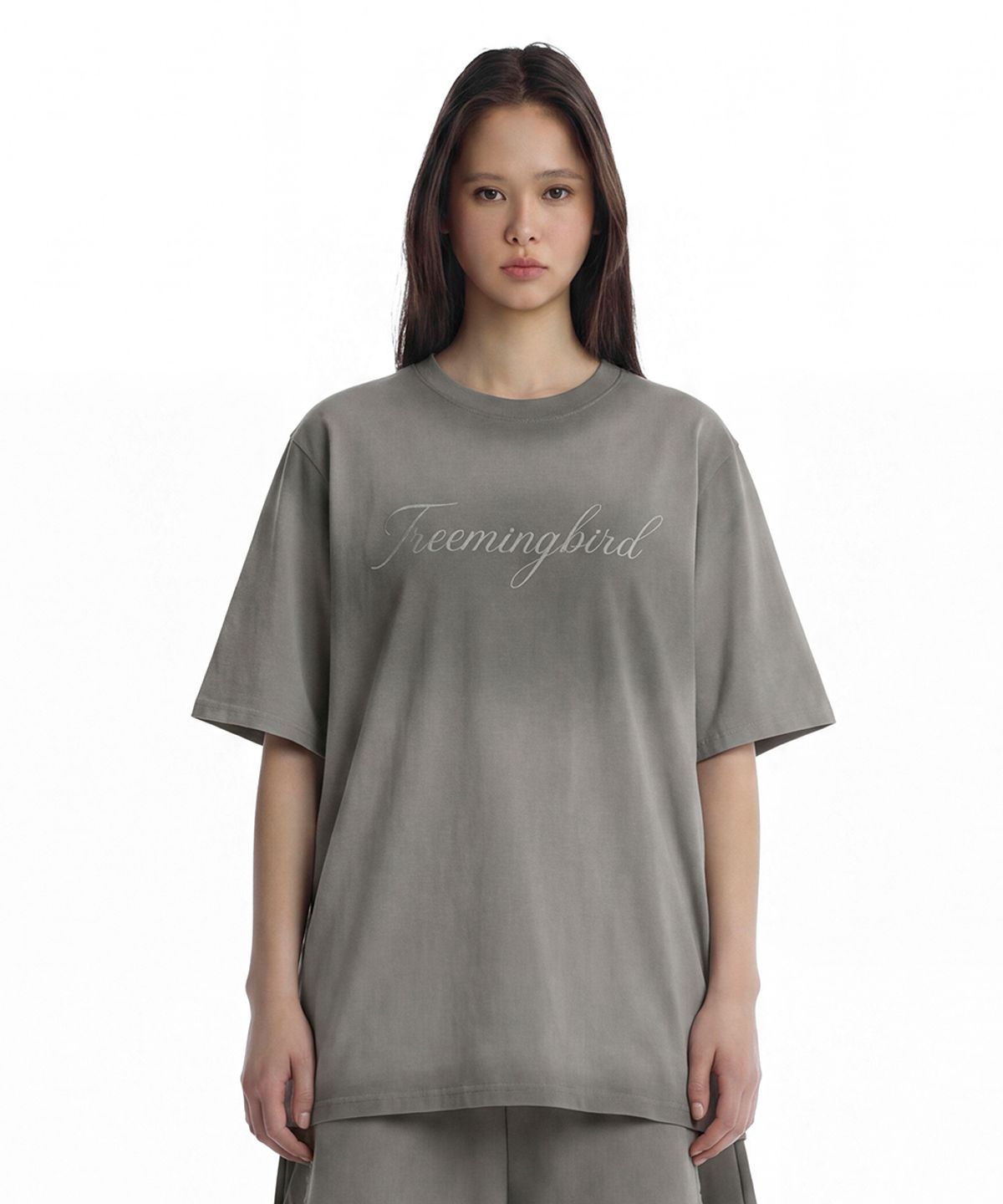 트리밍버드(TREEMINGBIRD) Vintage Brushed Script Logo T-Shirt [ Light Gray ]