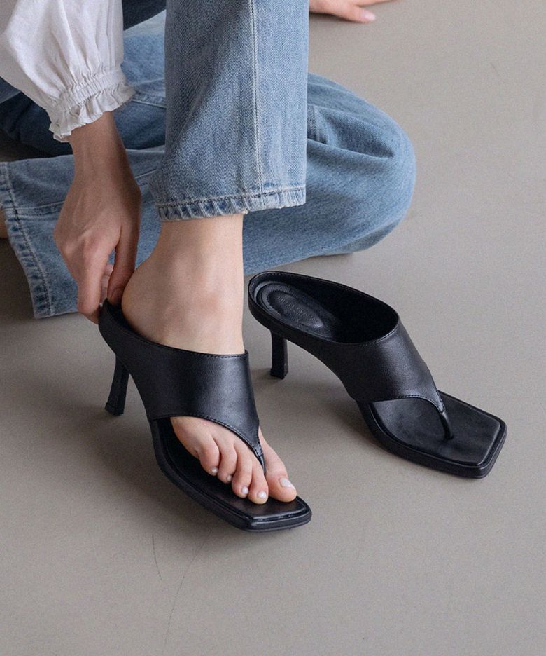LIZ Modern Flip-Flop Heels_ black,white 리즈 모던 쪼리 힐 7cm
