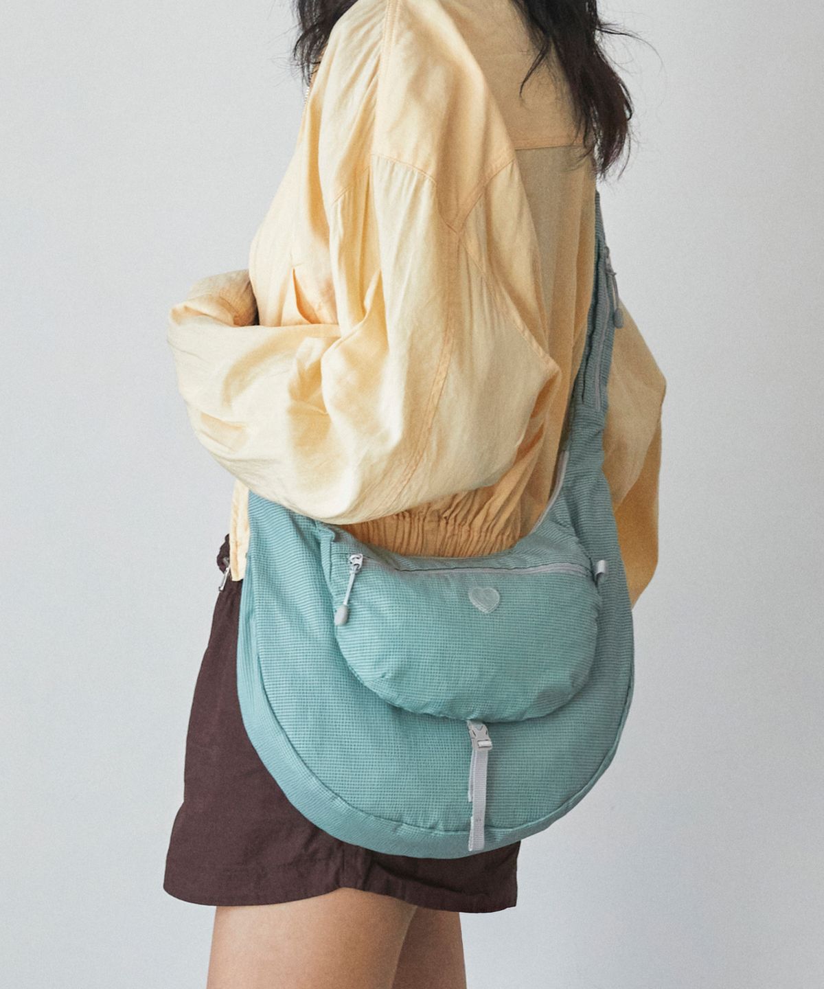 페넥(FENNEC) AIRY SLING BAG - MINT