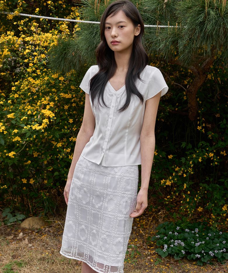 Sheer Broderie Midi Skirt(White)