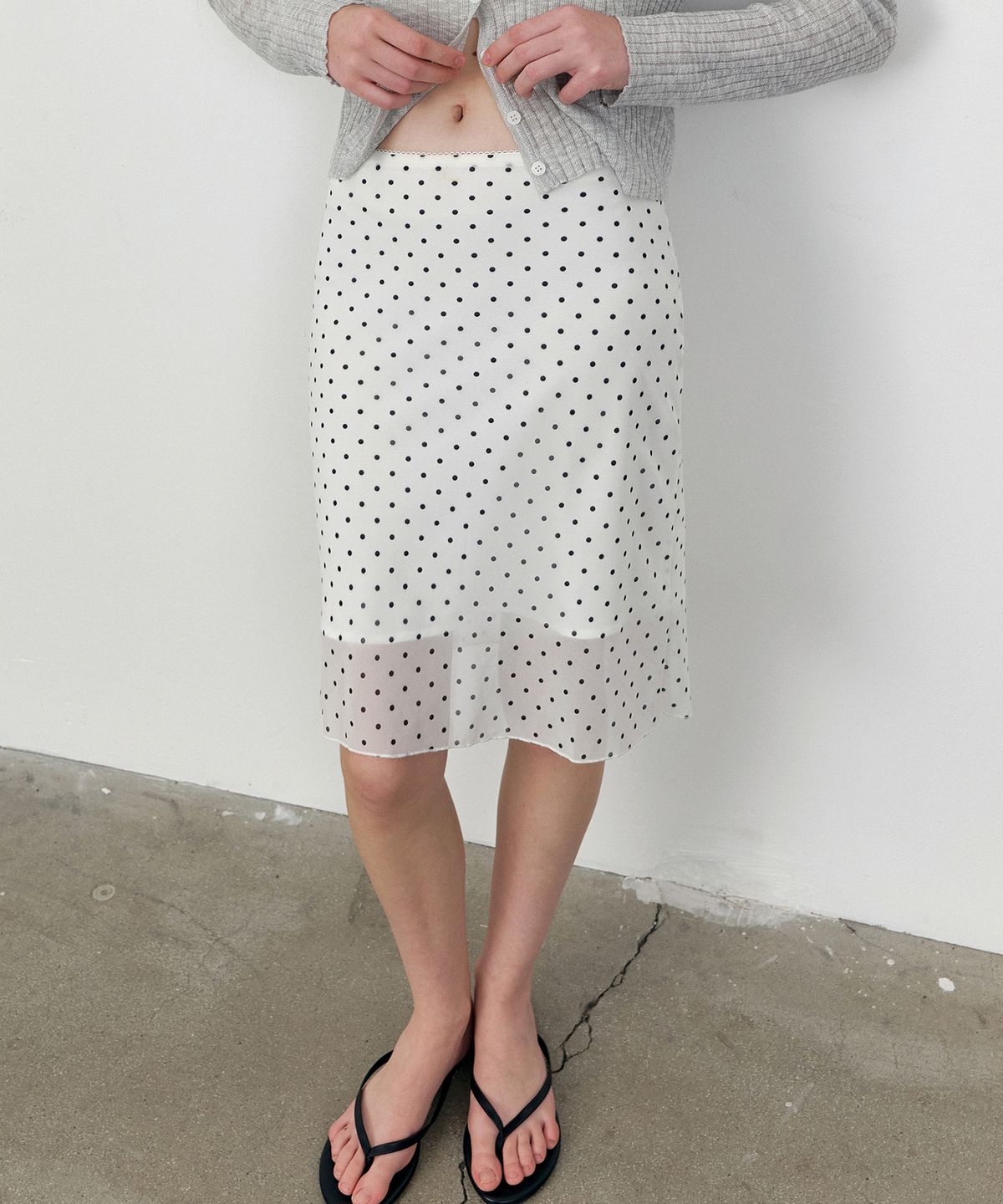 로에일(LOEIL) Polka dot chiffon midi skirt_Ivory