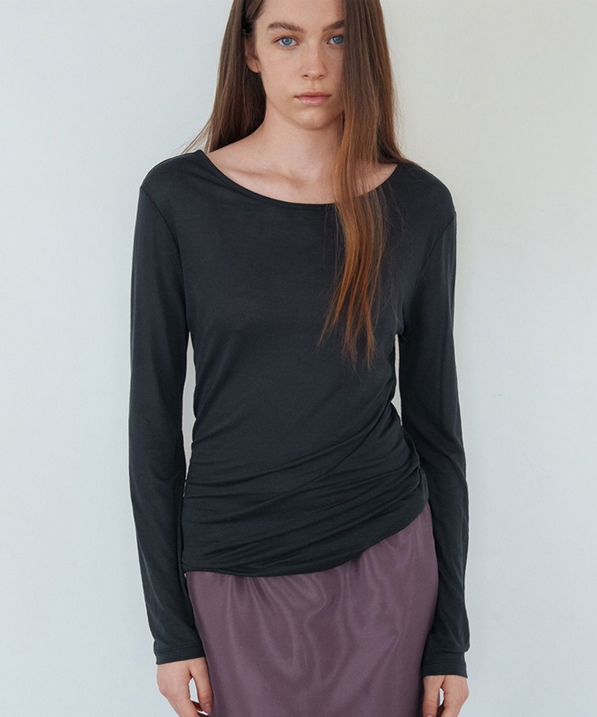 스러움(SEUREOUM) Natural Linen Top_Navy