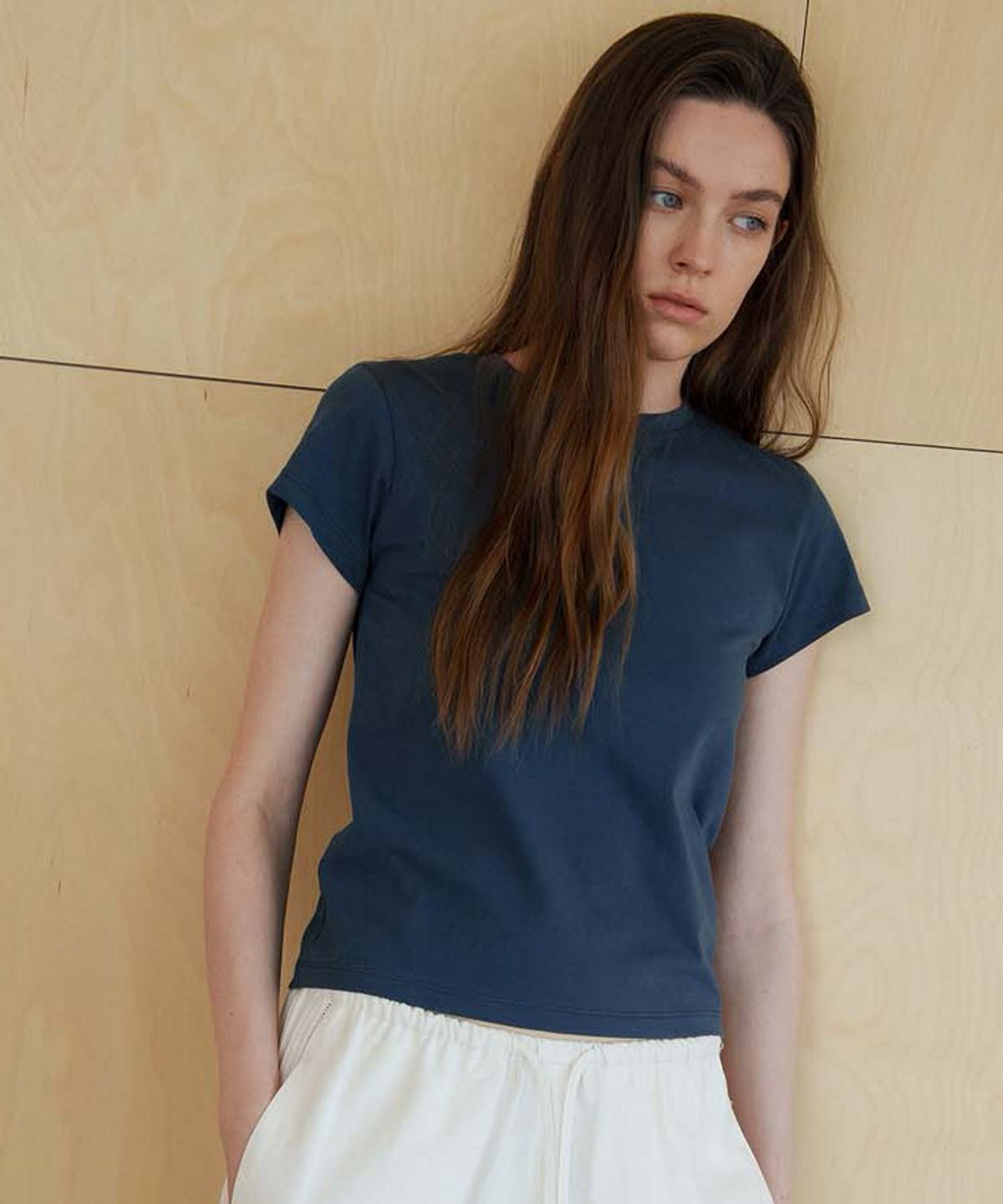 스러움(SEUREOUM) Signature Slim-fit T-shirt_Washed Navy