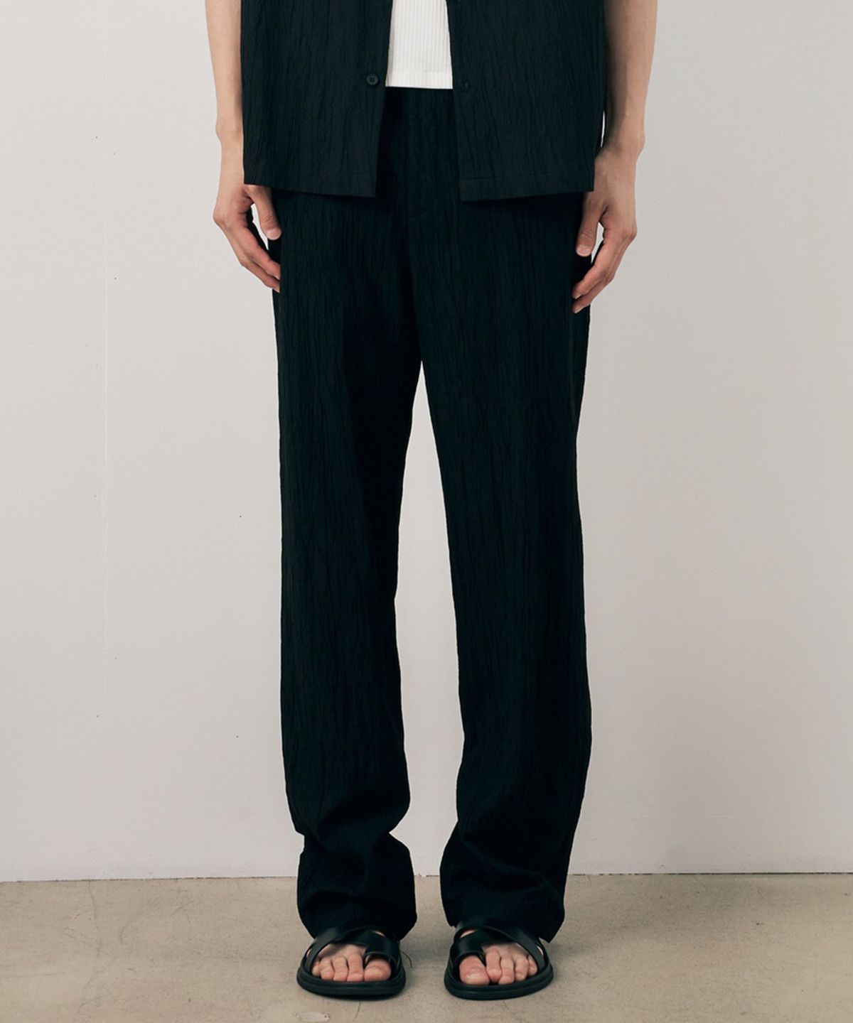 마인드브릿지(MINDBRIDGE) [COUTURE]원턱 와이드 핏 플리츠 밴딩 팬츠- 2color
