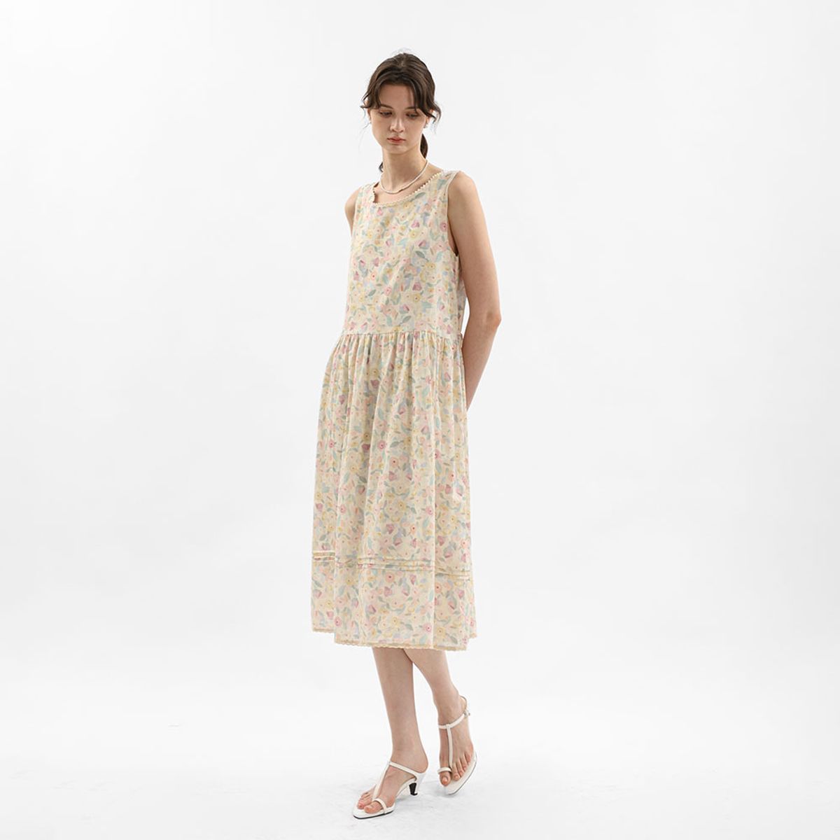 웬스데이딜라잇(WEDNESDAY DELIGHT) WD_Garden floral sleeveless dress_IVORY