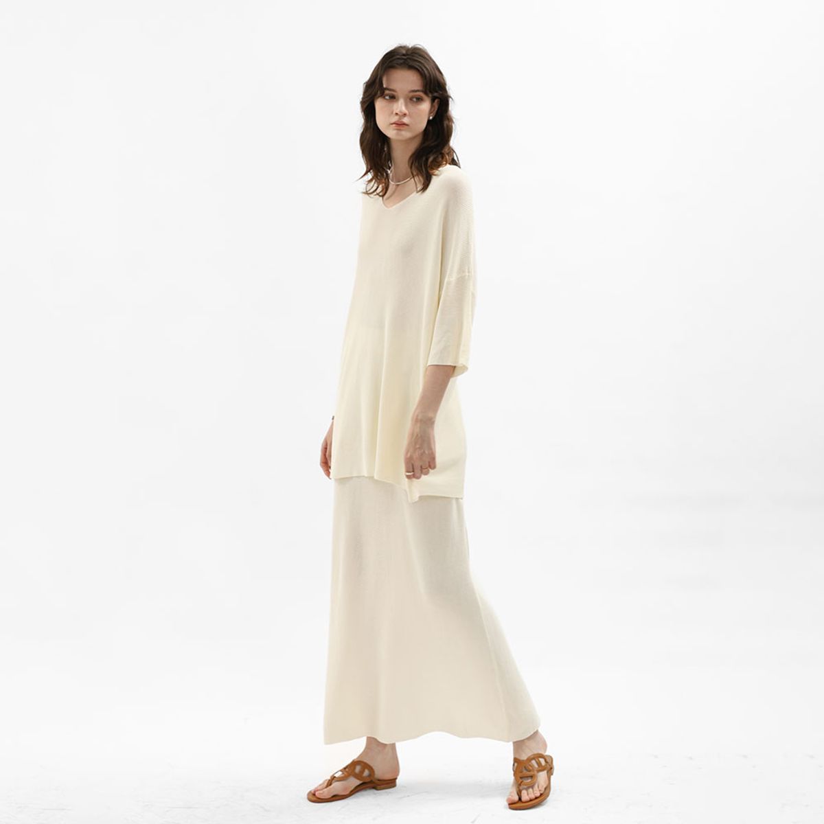 웬스데이딜라잇(WEDNESDAY DELIGHT) WD_Deep v-neck knit top and skirt set_2color