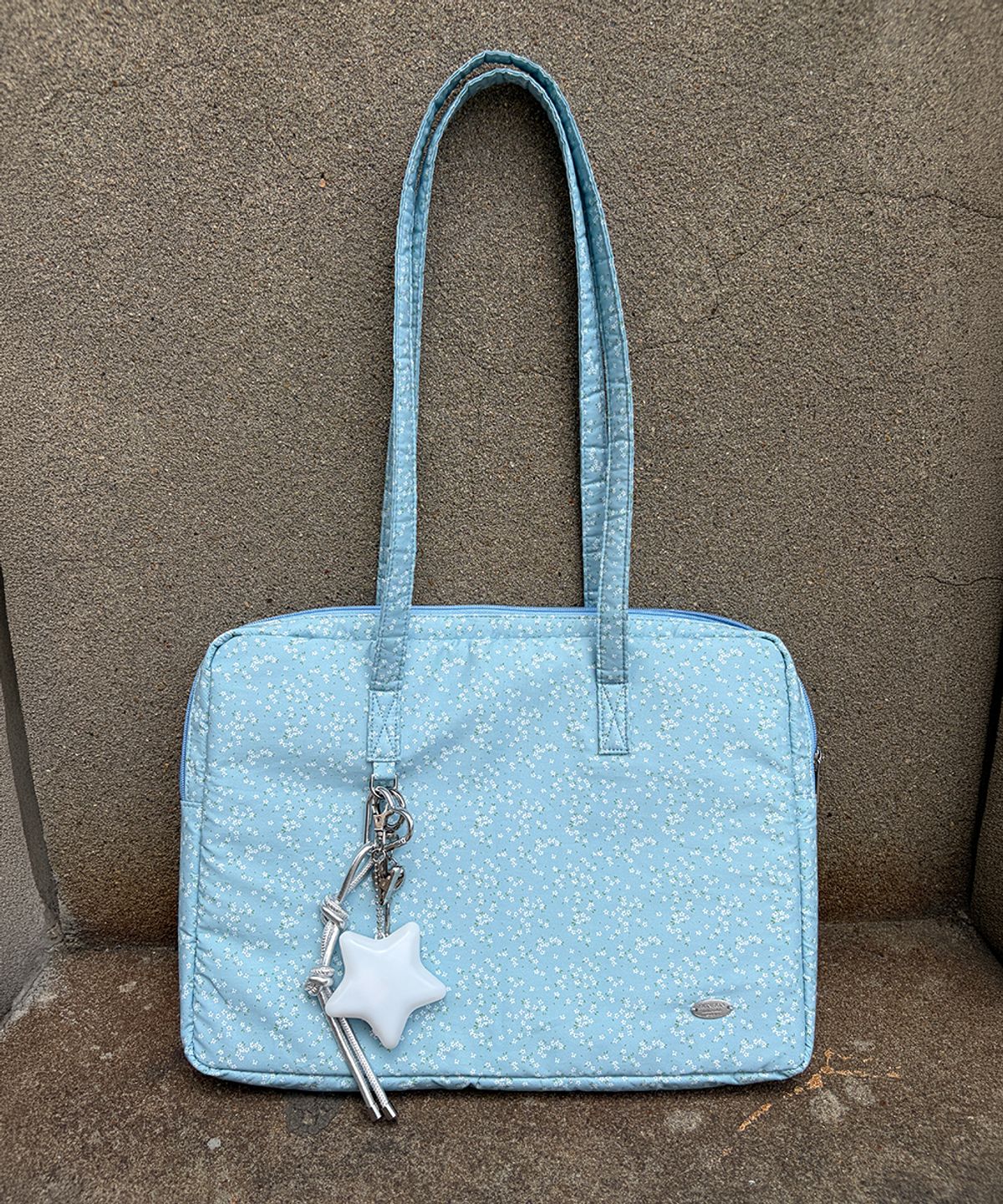 론론(RONRON) PATTERN LAPTOP BAG FLORAL SOFT BLUE