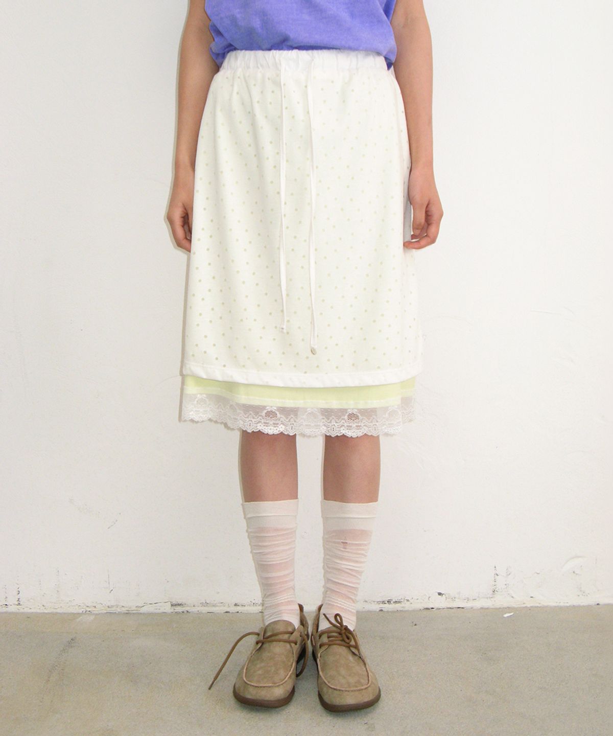 론론(RONRON) DOT LAYERED LACE HEM SKIRT WHITE
