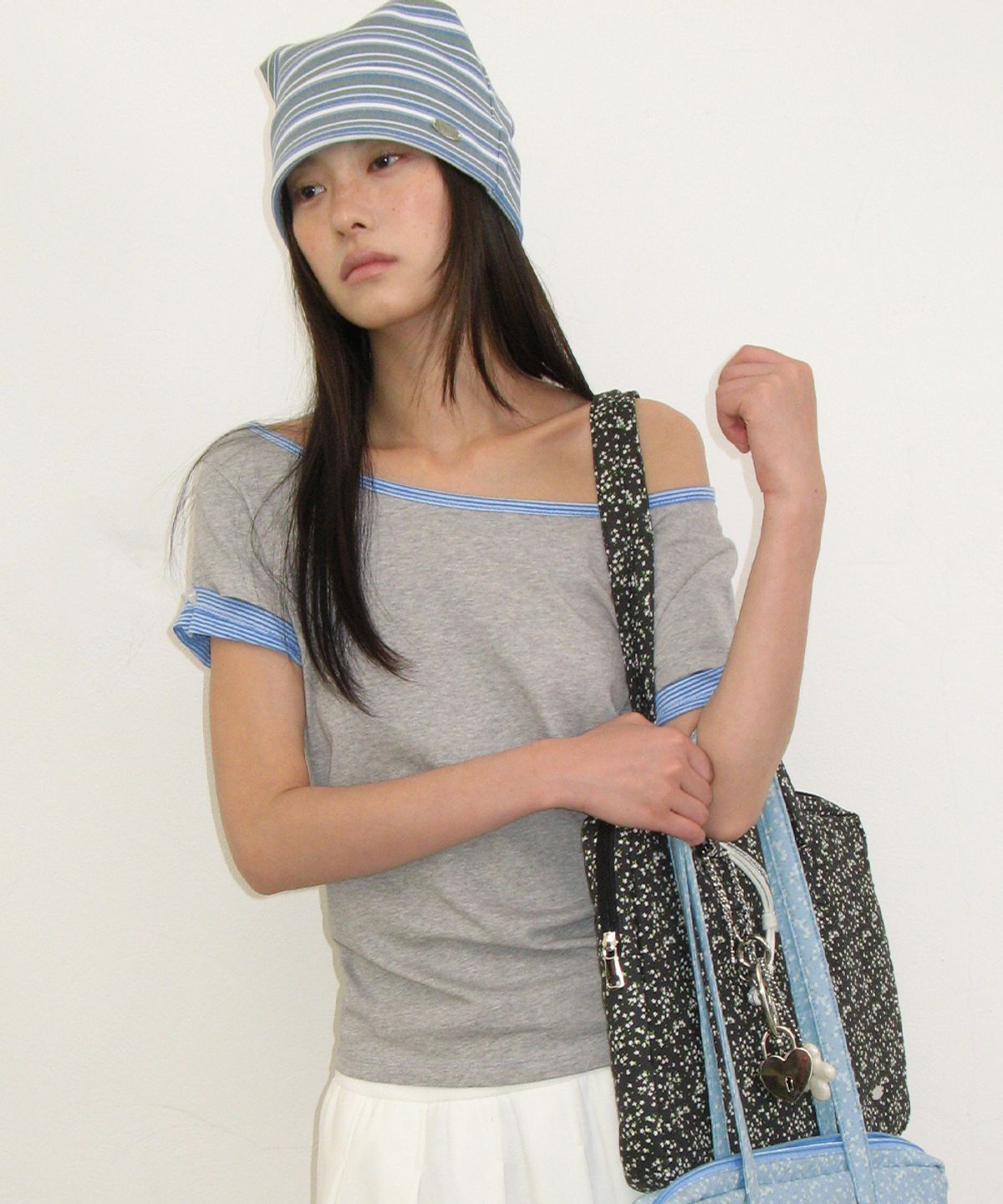 론론(RONRON) HEART BUTTON ROLL UP LAYERED T SHIRT GREY