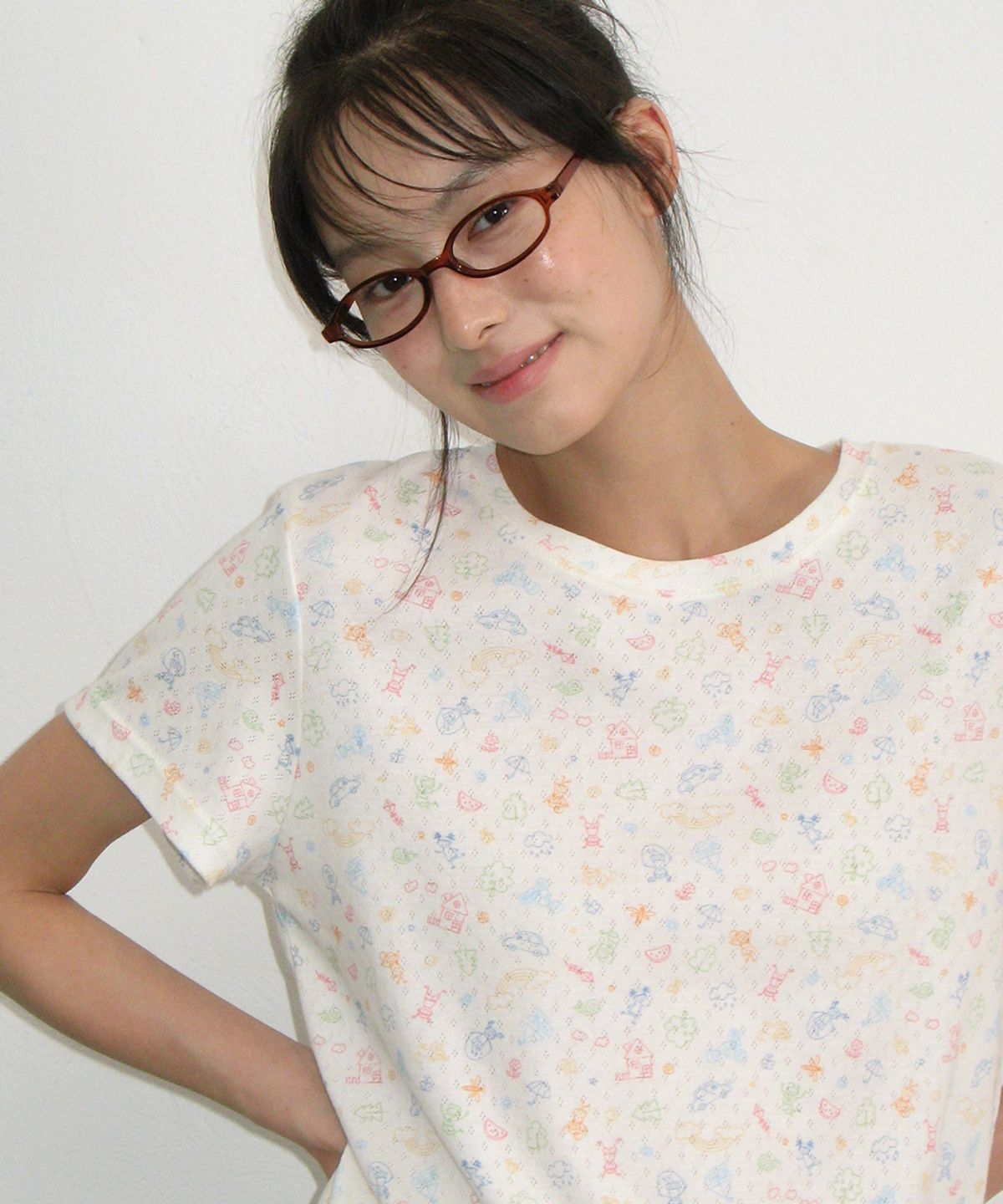론론(RONRON) DRAWING EYELET HALF SLEEVE T SHIRT IVORY