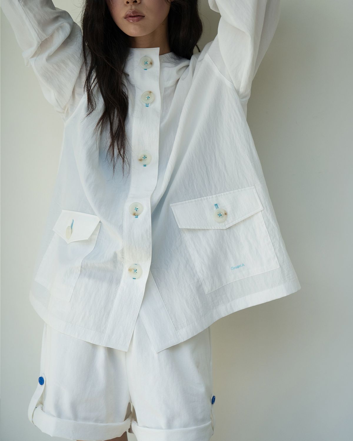 온스카(ONSKA) LIGHT HOODIE SAFARI (WHITE)