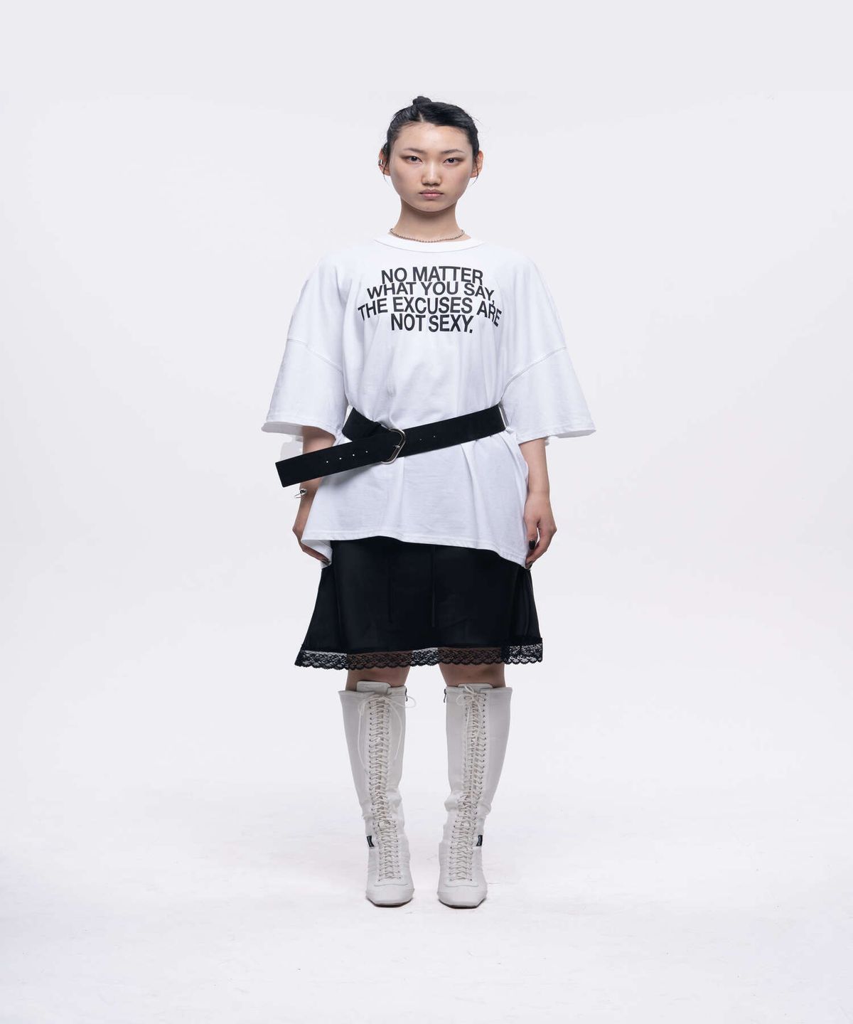 뎁크(DEPC) LETTERING BOXY FIT T-SHIRT - WHITE