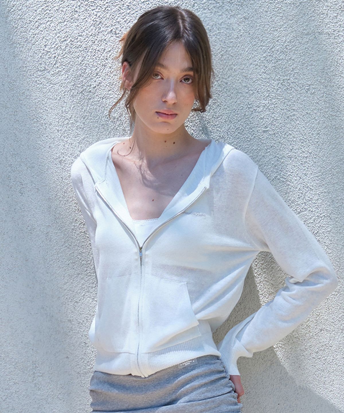 썸웨어버터(SOMEWHEREBUTTER) Mate Knit Zip-Up Hoodie - Ivory