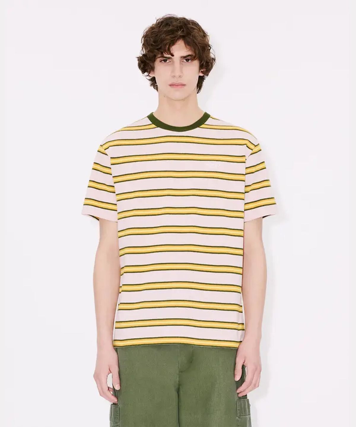 겐조(KENZO) 남성 하이써머 갓츠 겐조 코스트라인 스트라이프 자수 클래식 티셔츠_K256AMTH02PKX