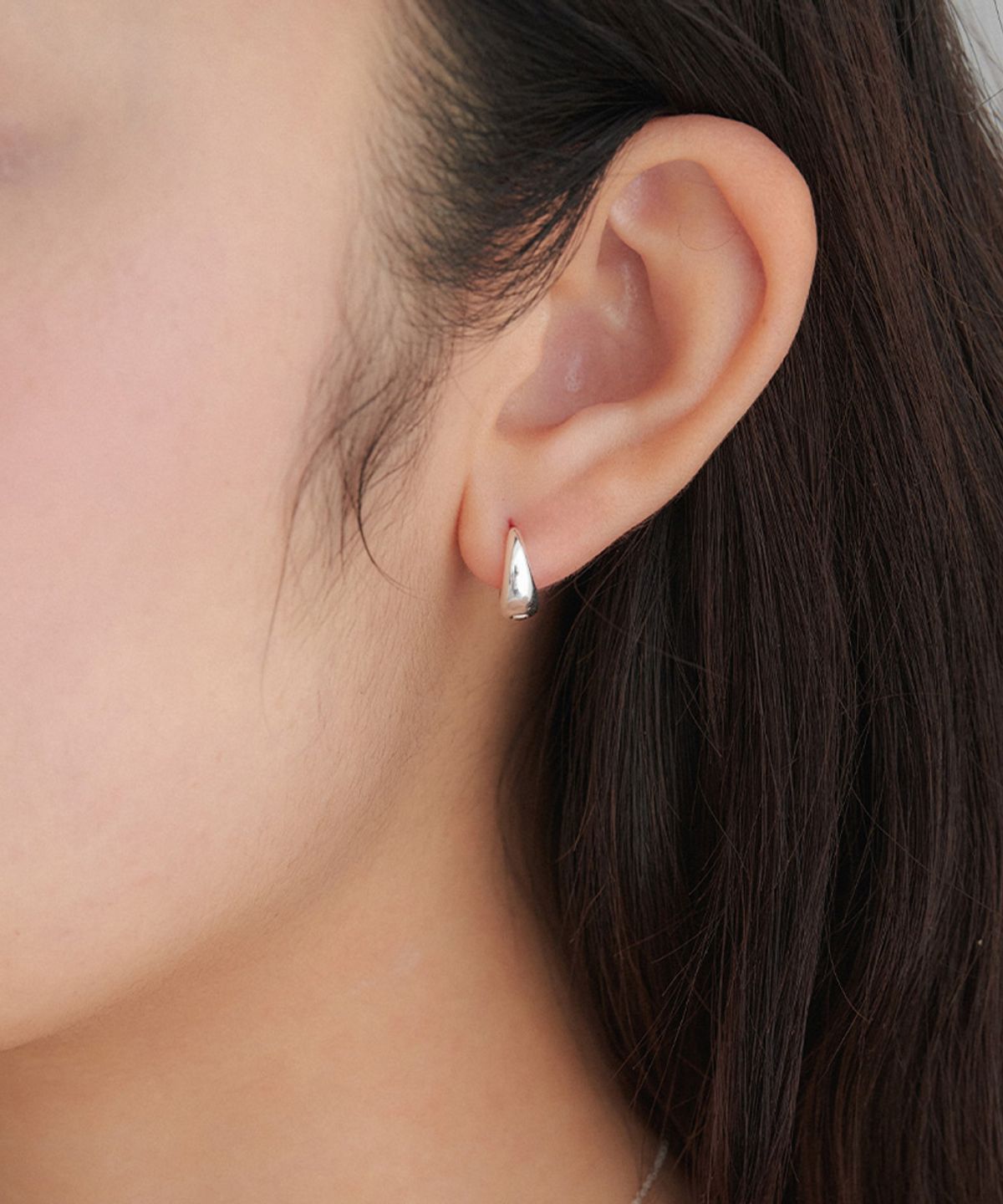오블라(OVLA) (SILVER 925) soft one touch earring_M JE086