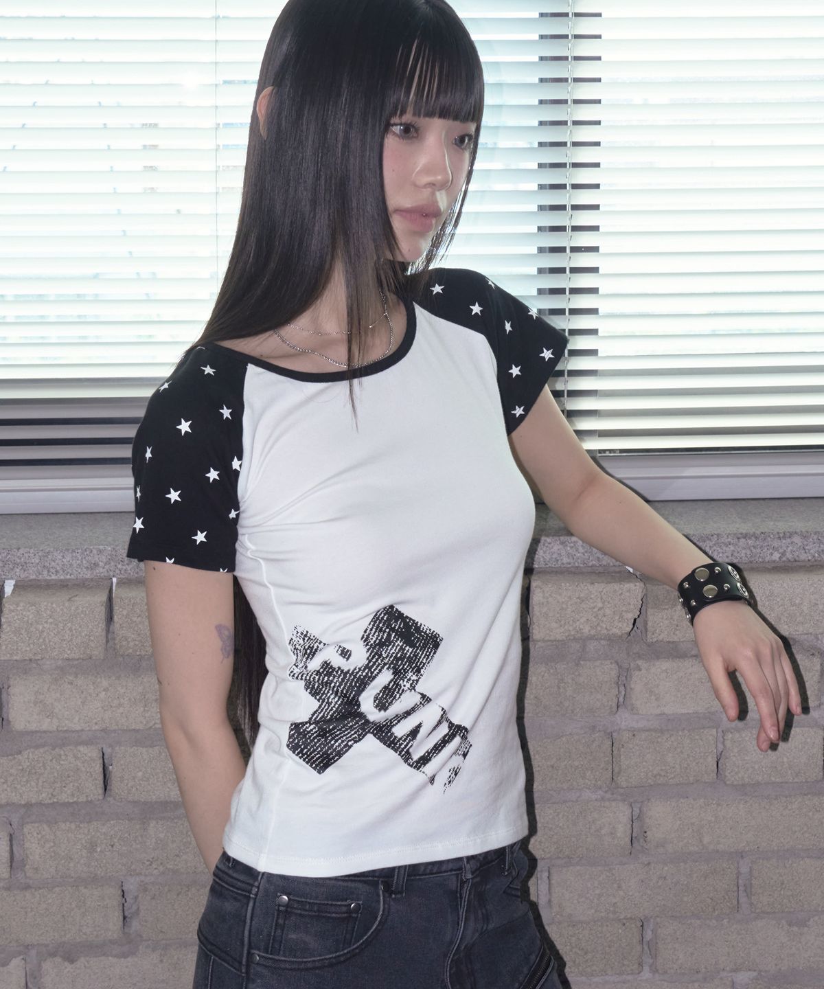 프렌다(PRENDA) CROSS PUNK SHORT SLEEVE BLACK