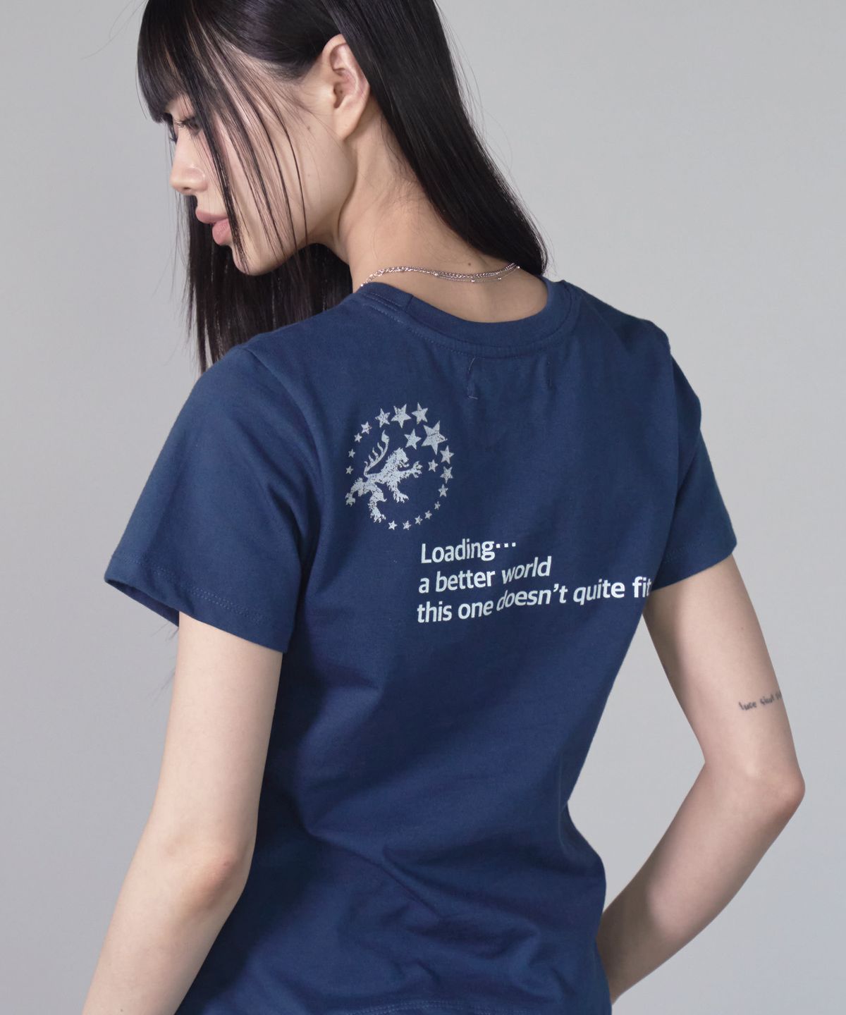 프렌다(PRENDA) LOADING SEMI CROP TEE NAVY