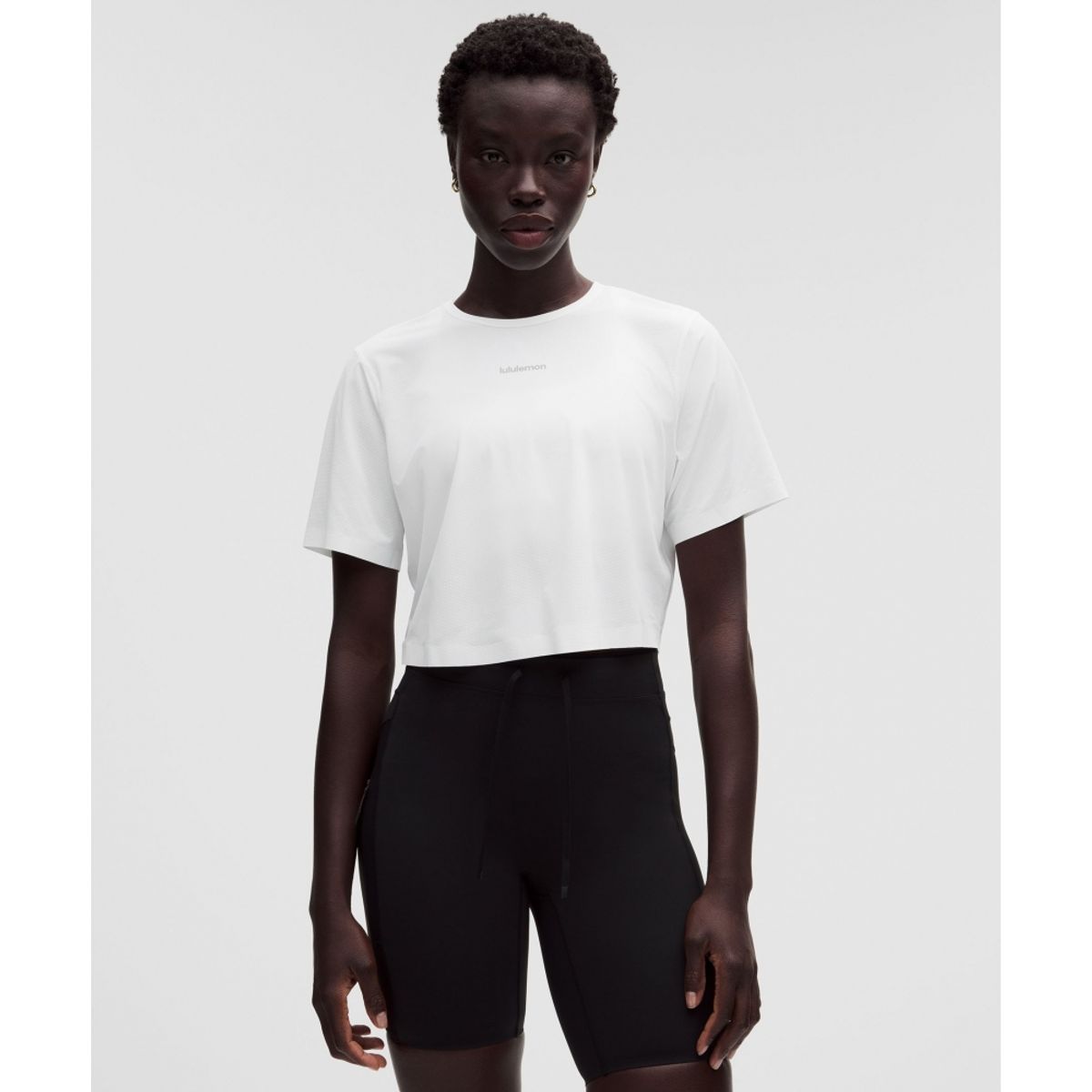 룰루레몬(LULULEMON) 라이트웨이트 릴랙스드 러닝 숏슬리브 셔츠  WHT