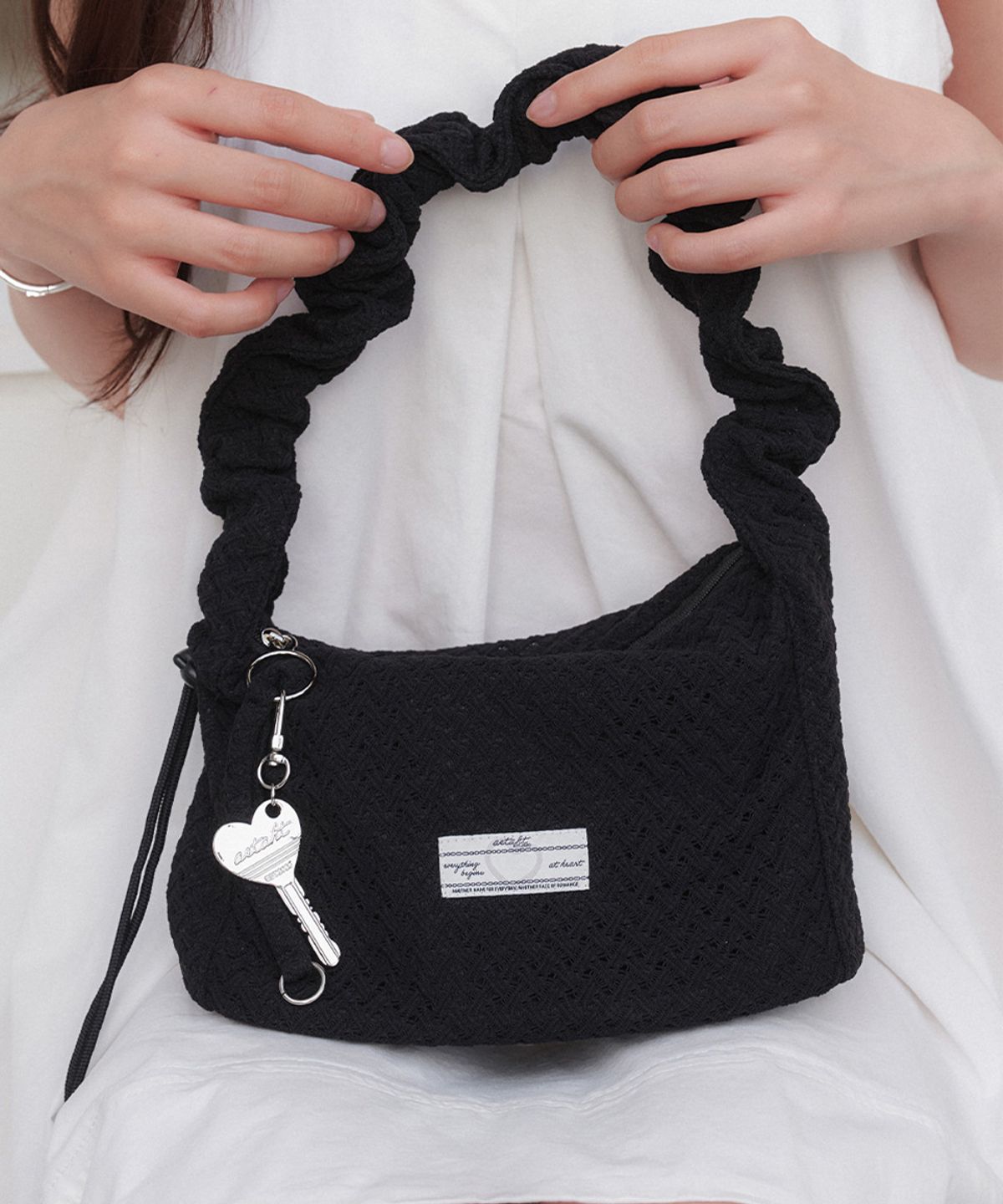 오블라(OVLA) [애타트] Tease me shirring bag BG002