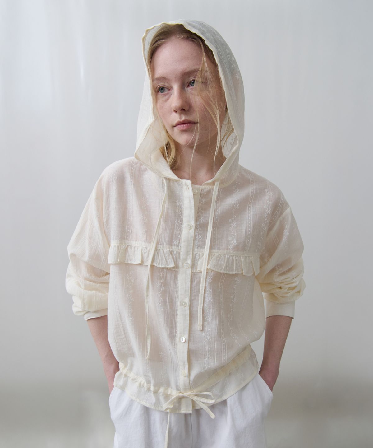토아베(TOAVE) Cream Tencel Hooded Drawstring Shirt (Cream)