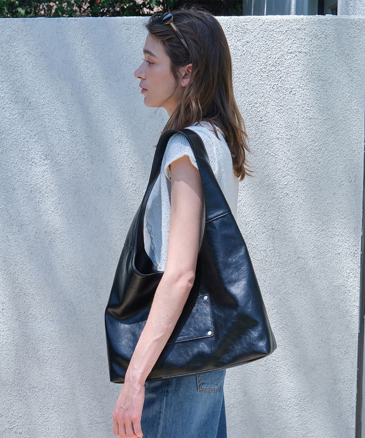 썸웨어버터(SOMEWHEREBUTTER) Archive Bag - Black