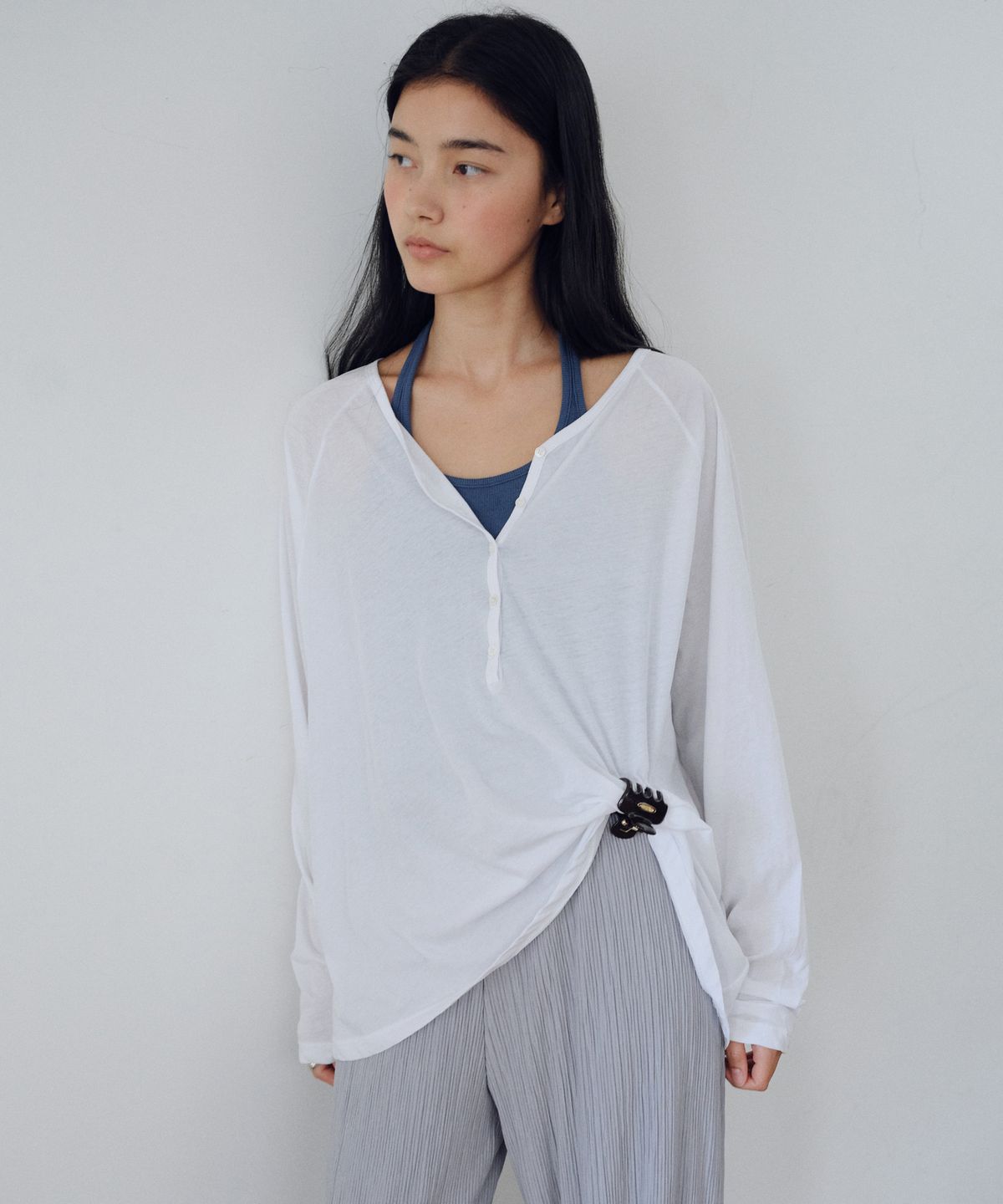 유라고(URAGO) Sheer button raglan t-shirt
