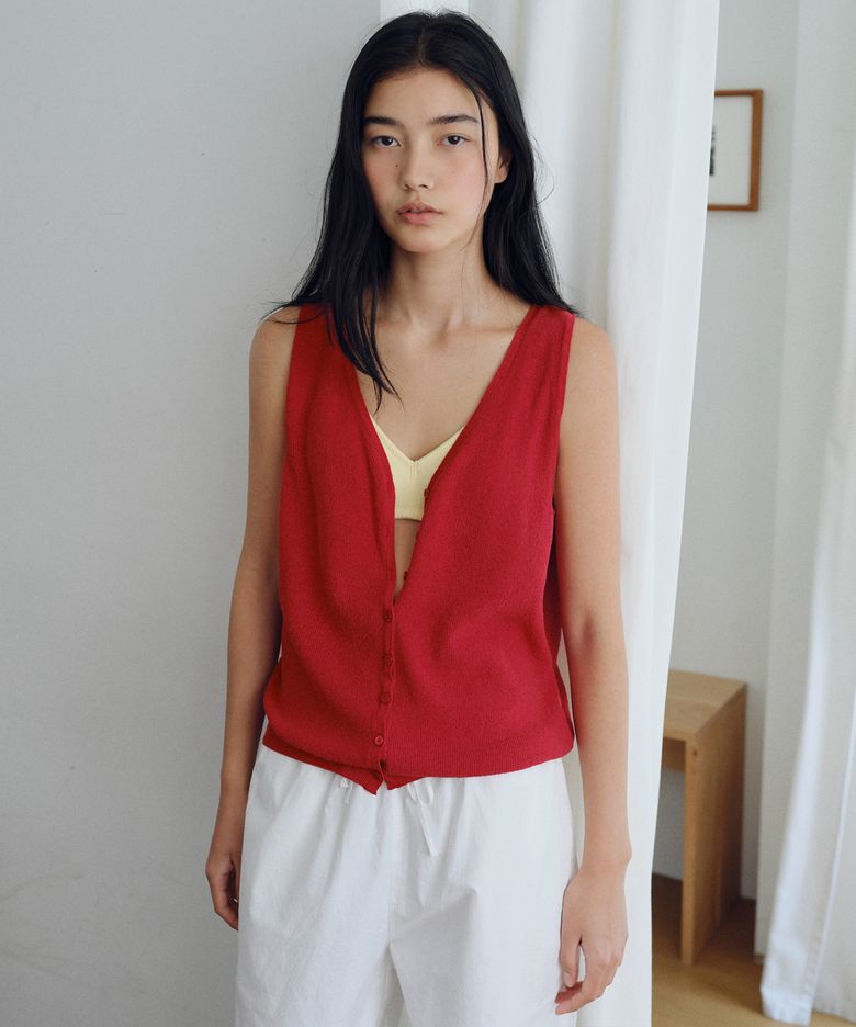 Button-up knit vest