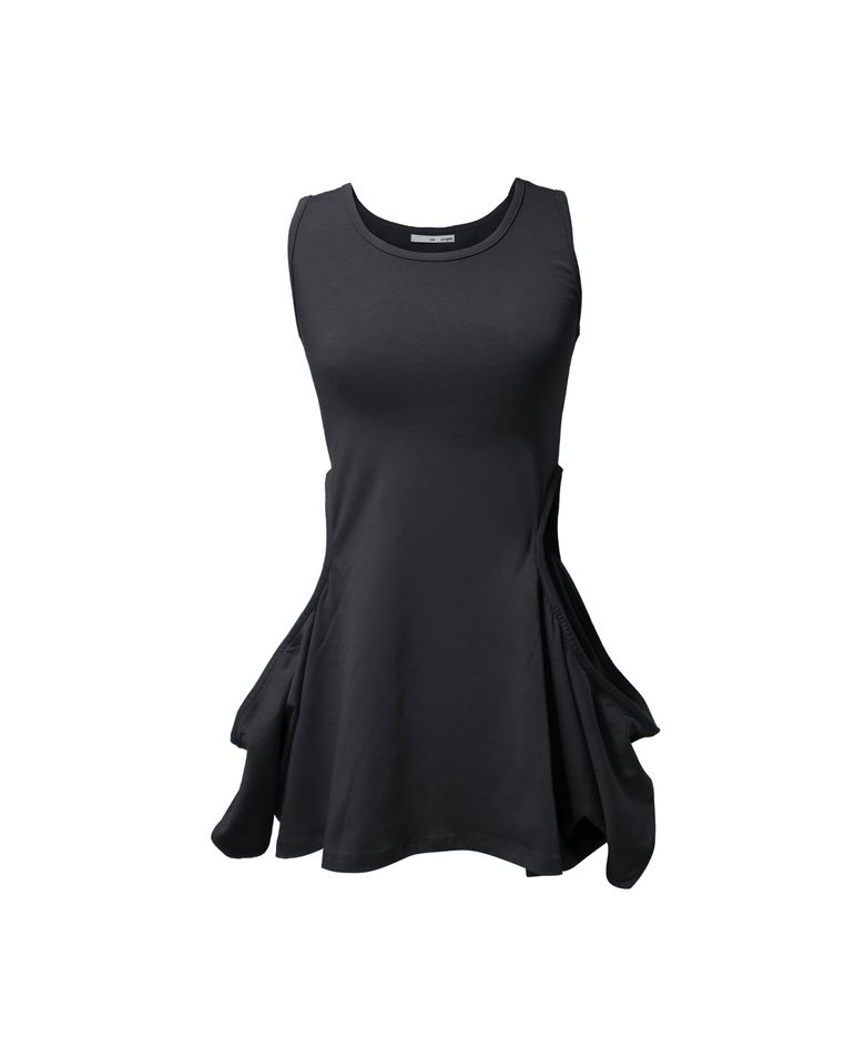 OPEN SLIT SLEEVELESS . BLACK