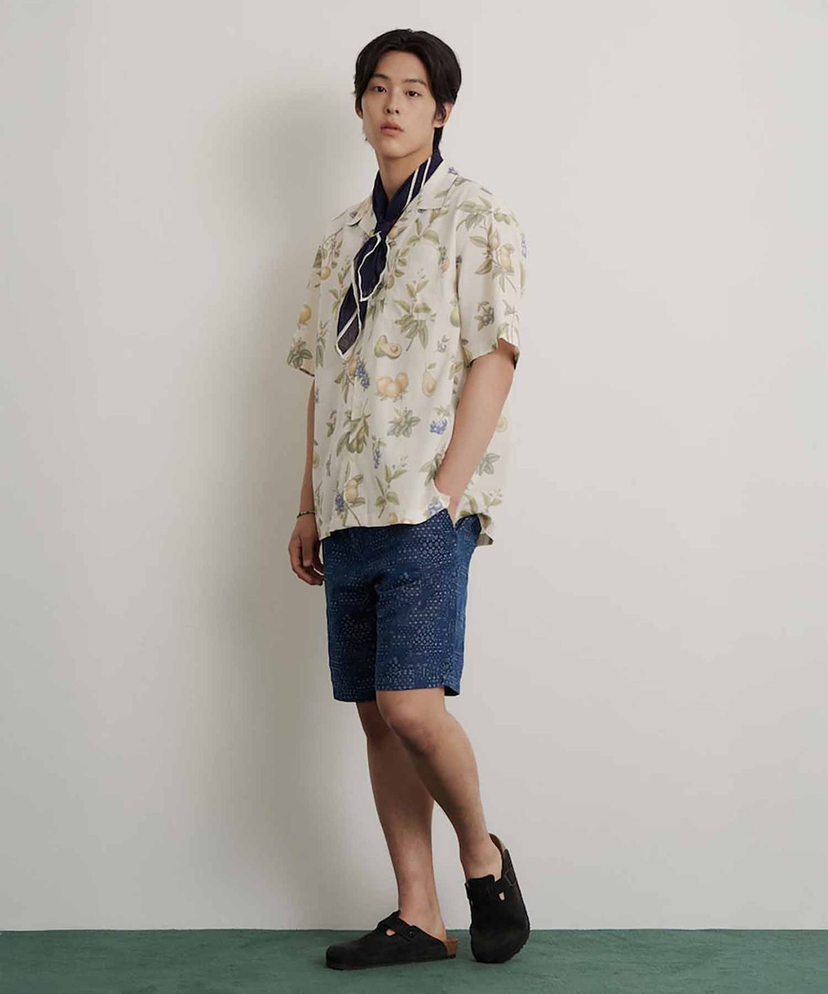 빈폴 멘(BEANPOLE MEN) 마린 데님 하프 팬츠  네이비