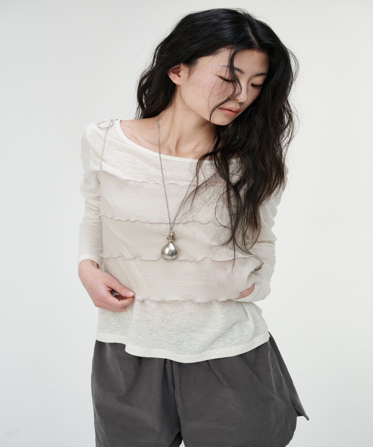 까롯(CARROTTE) Celeb Yoru Tiered Blouse, Beige