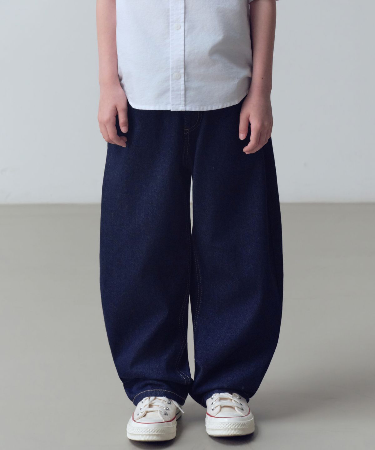 무신사 스탠다드 키즈(MUSINSA STANDARD KIDS) 커브드 데님 팬츠 [딥 인디고]