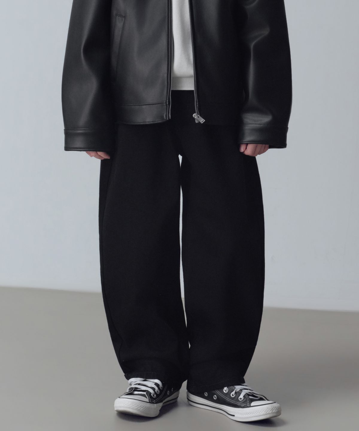 무신사 스탠다드 키즈(MUSINSA STANDARD KIDS) 커브드 데님 팬츠 [블랙]