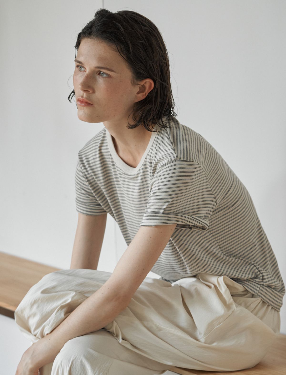 위에버(WEEVER) Lin stripe t- shirts ver. Ivory