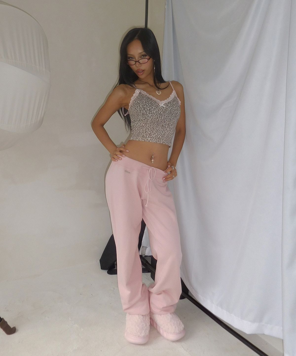 베이크먼데이(BAKEDMONDAY) [Pink] Baby sweatpants