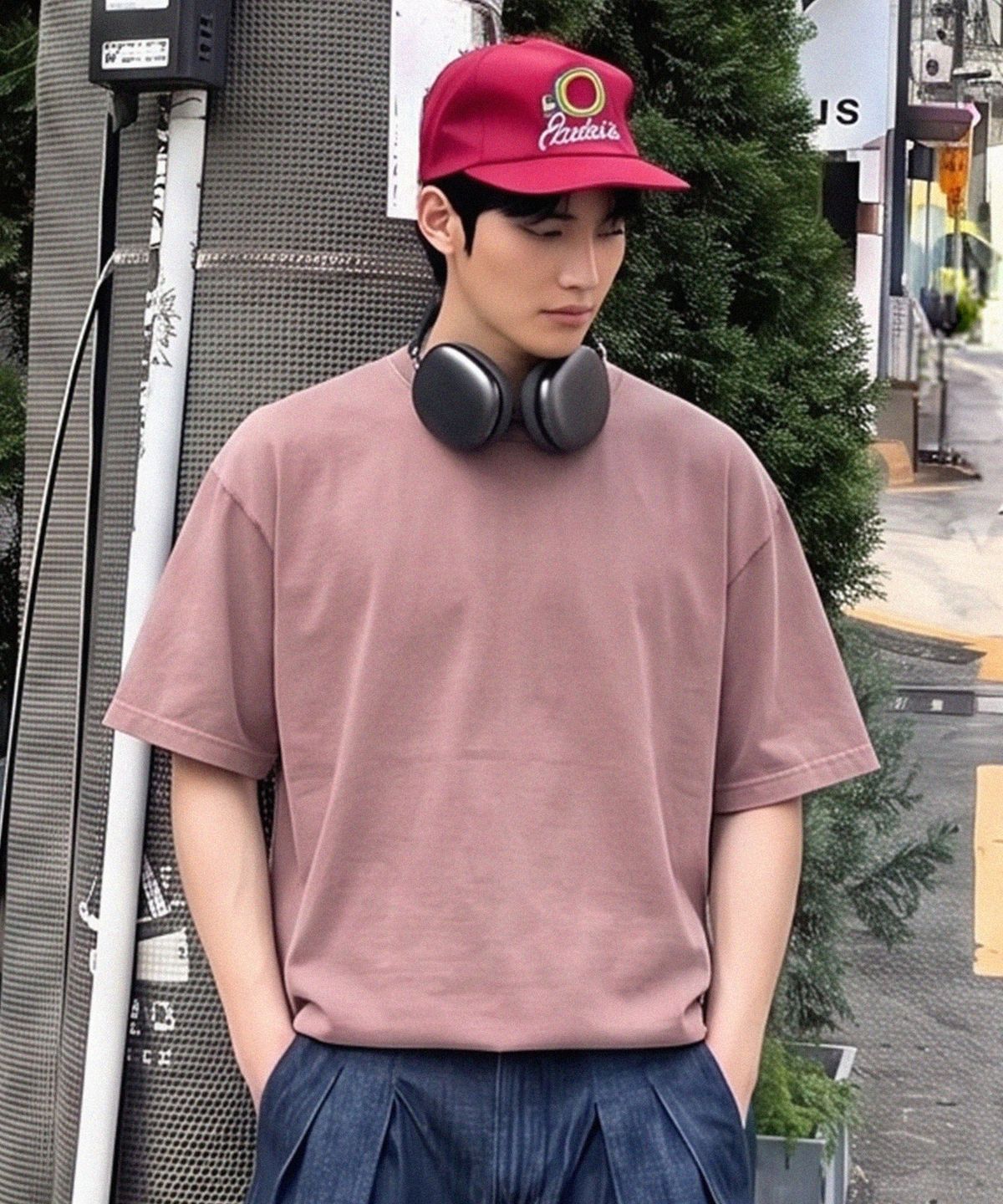노밍(NOMING) 루즈핏 크롭 피그먼트 숏 슬리브 - 버건디