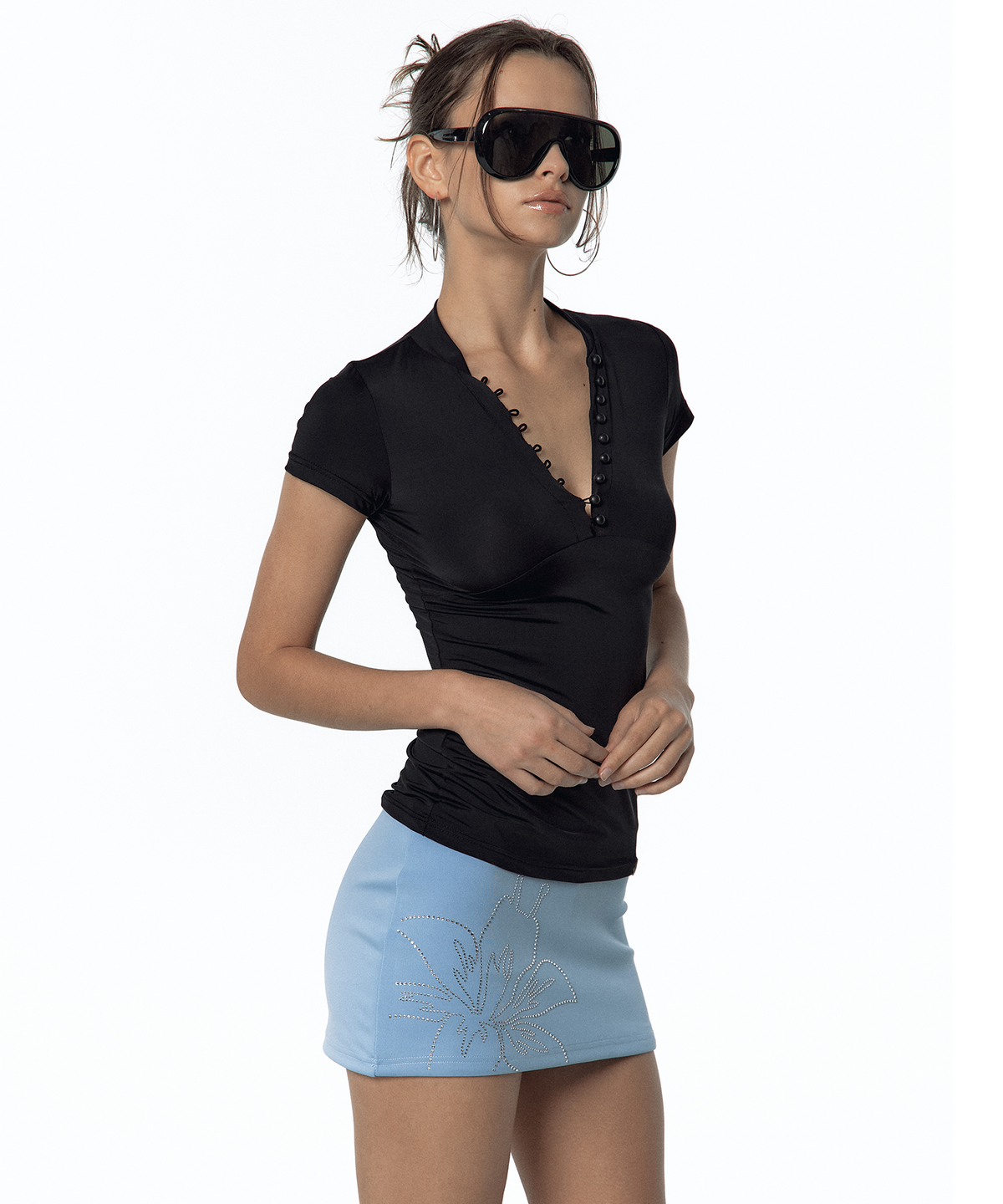 카시코(KASHIKO) Sleek Deep V Neck T-shirt Black