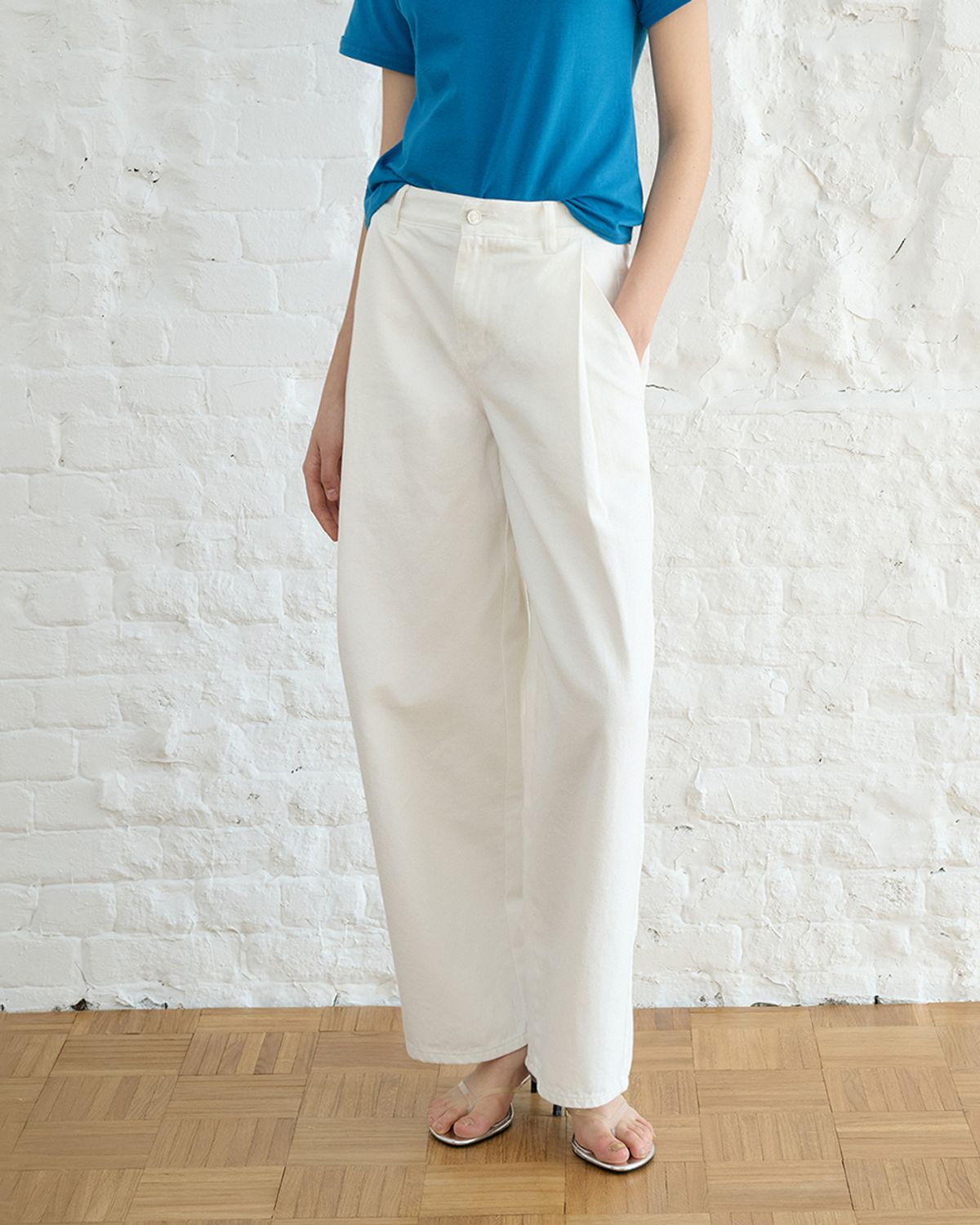 블루브릭(BLUEBRICK) Deep tuck denim (ivory)